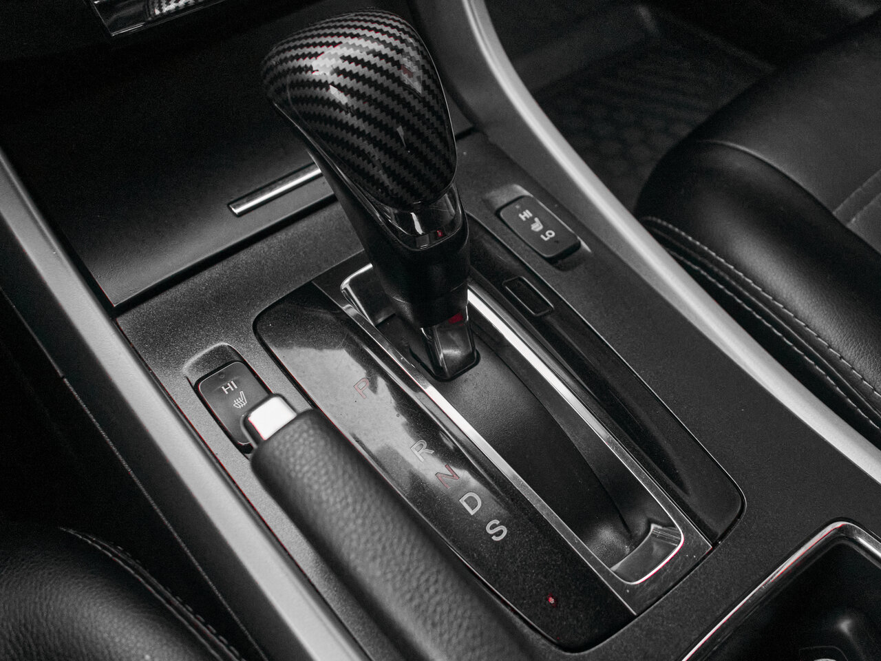 Купить Honda Accord 2.4 AT (180 л.с.), 2013 в Екатеренбурге
