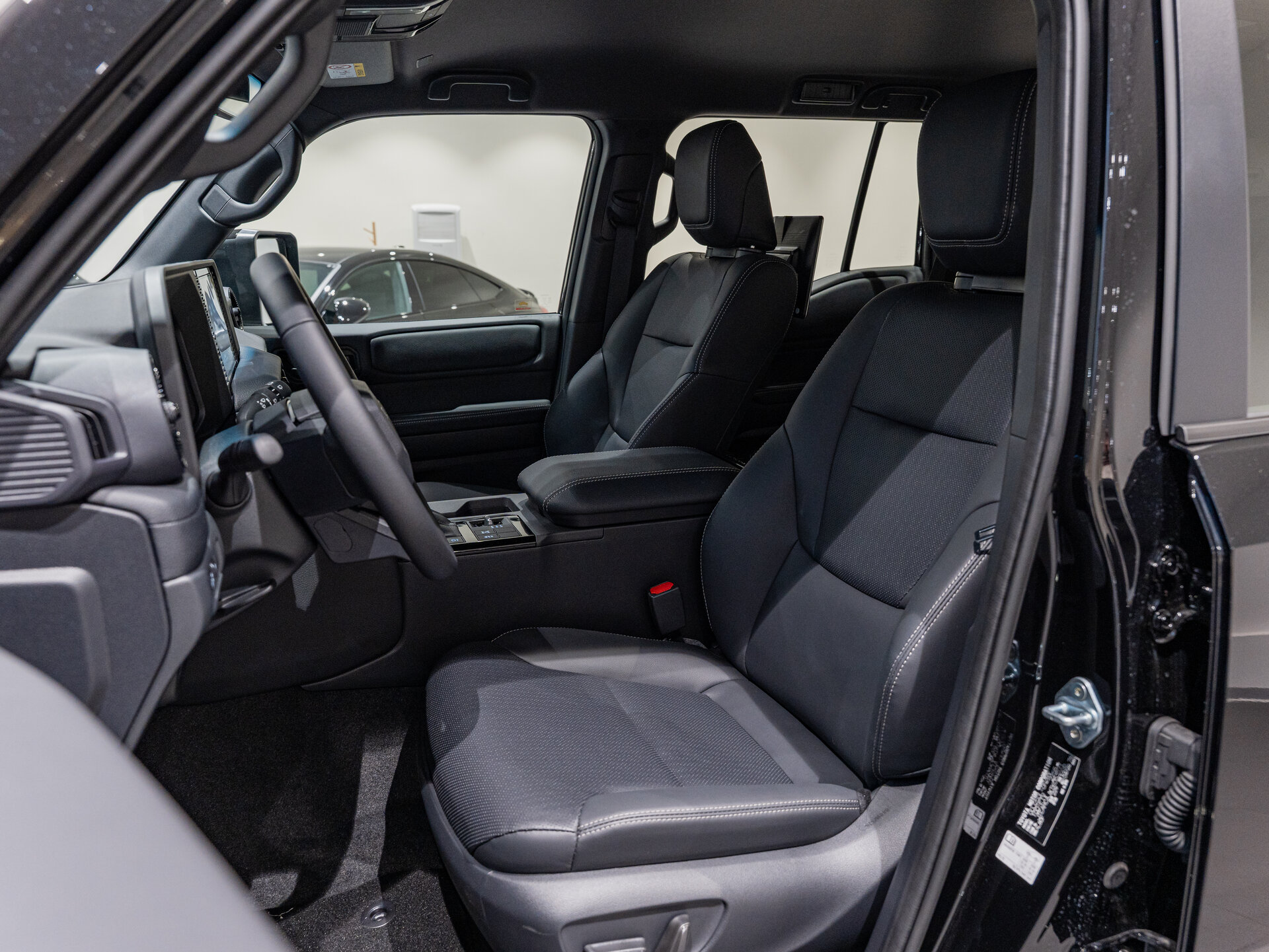Автомобиль Toyota Land Cruiser Prado 2.8d AT (204 л.с.) 4WD - 18