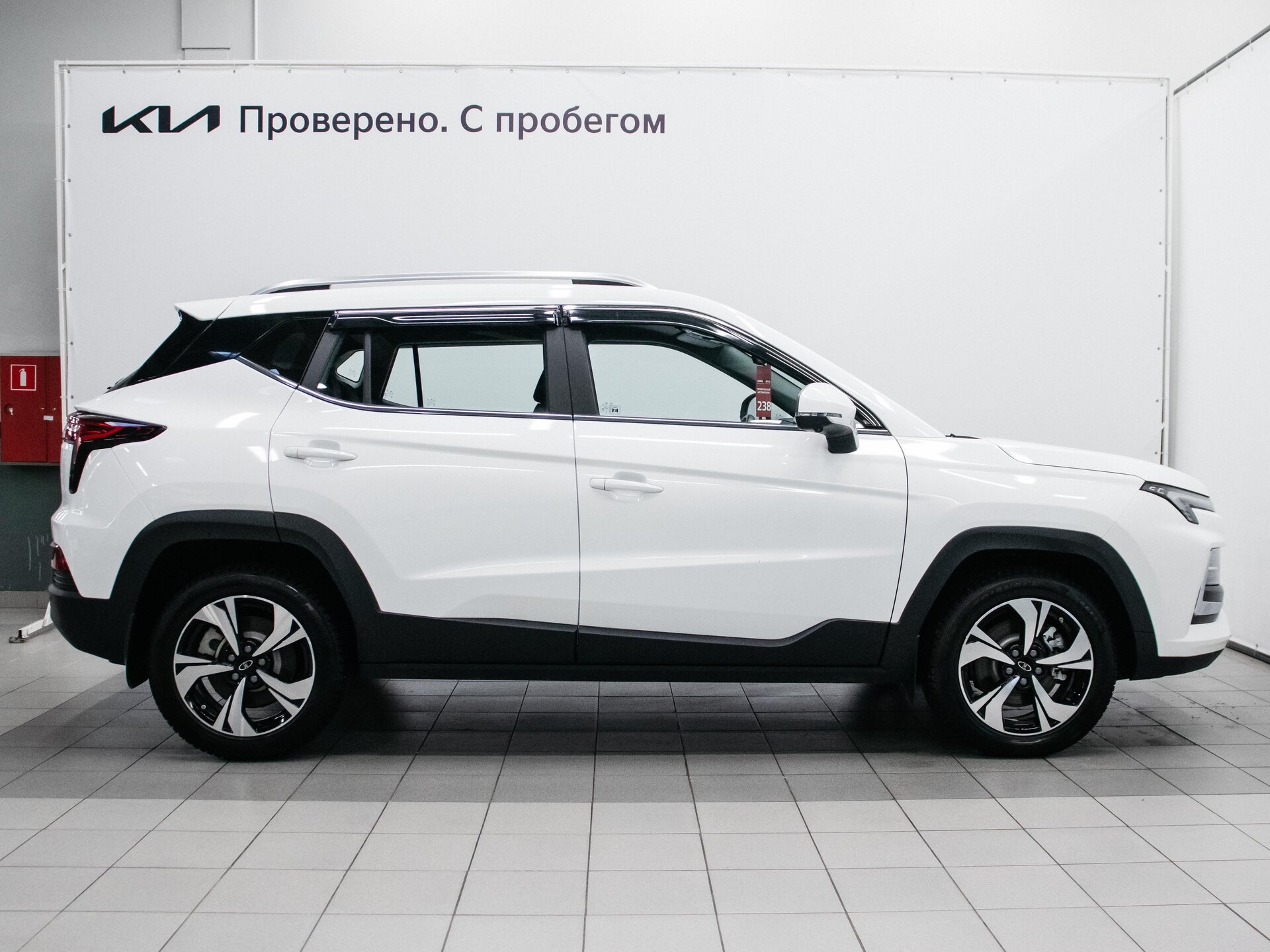 Москвич 3 2025 6