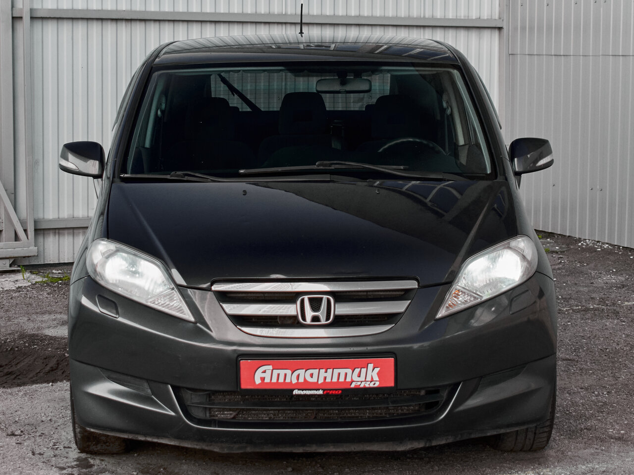 Купить Honda FR-V 1.8 MT (140 л.с.), 2008 в Екатеренбурге