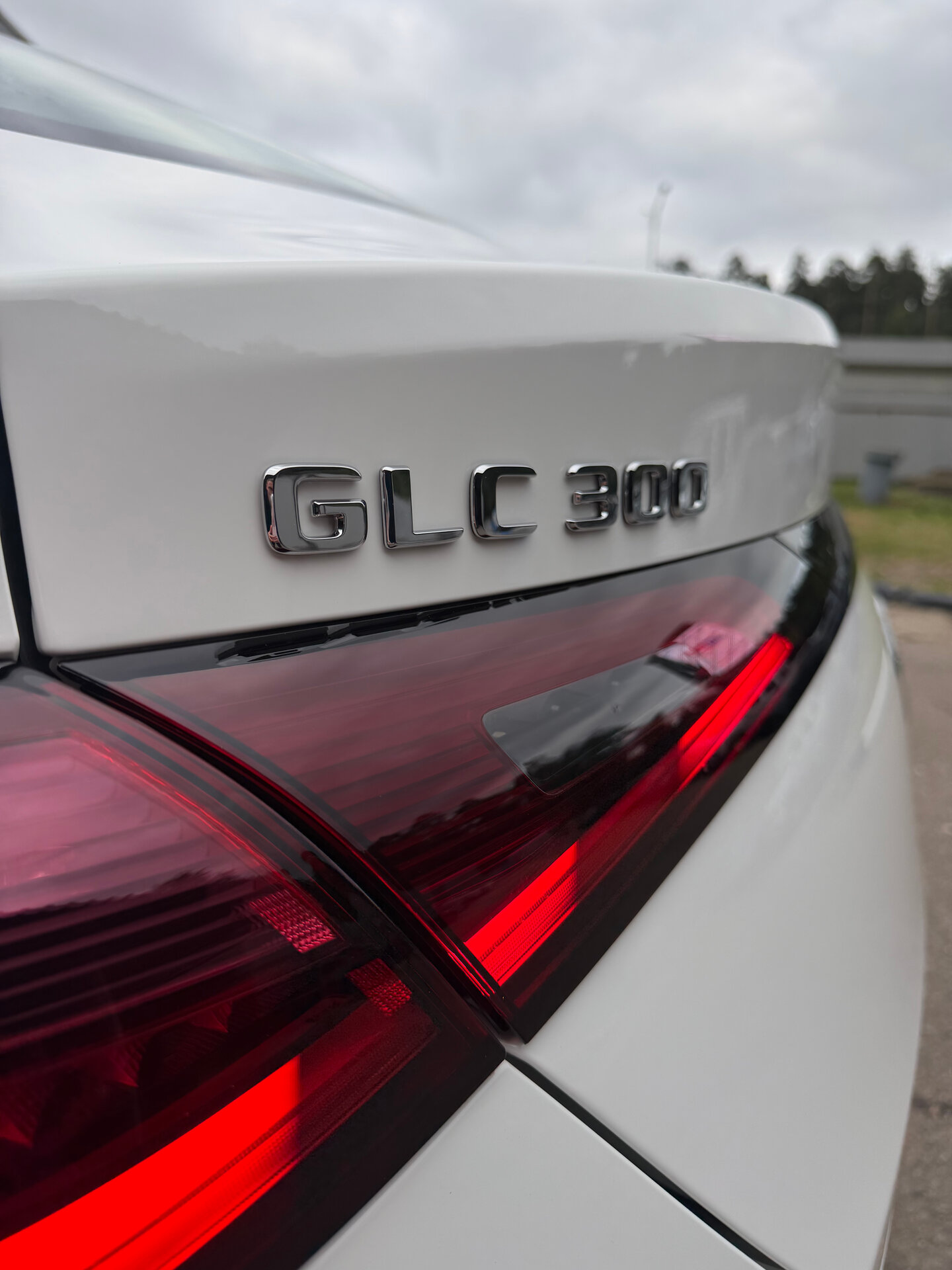 Автомобиль Mercedes-Benz GLC Coupe 300 2.0 AT (258 л.с.) 4WD - 19