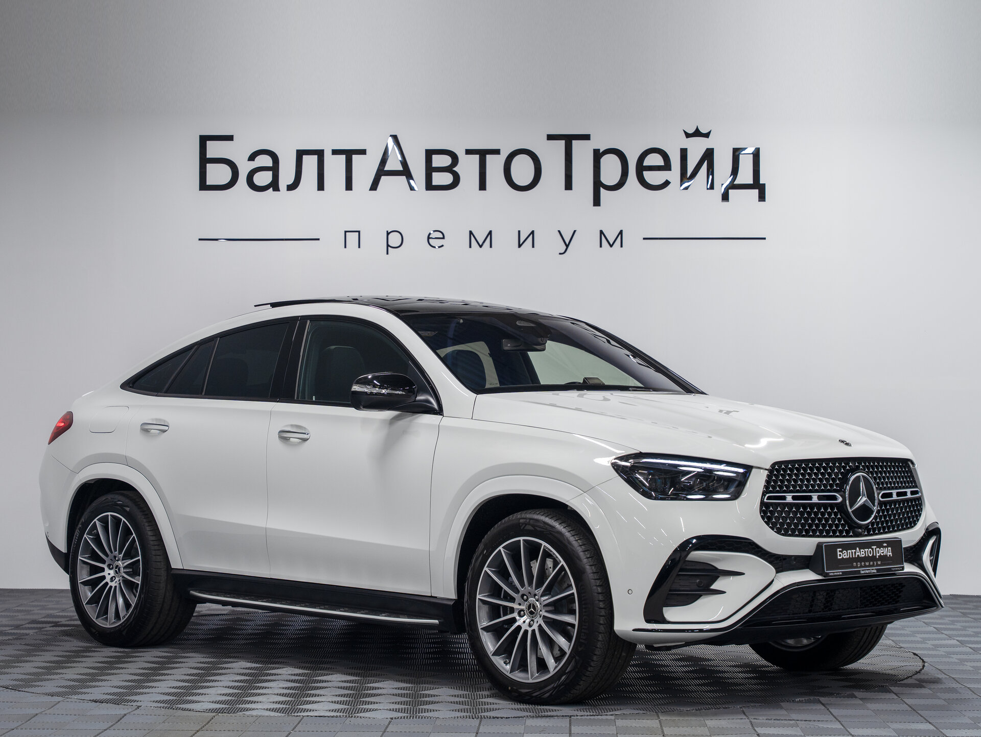 Автомобиль Mercedes-Benz GLE Coupe 450 3.0 AT (381 л.с.) 4WD - 5