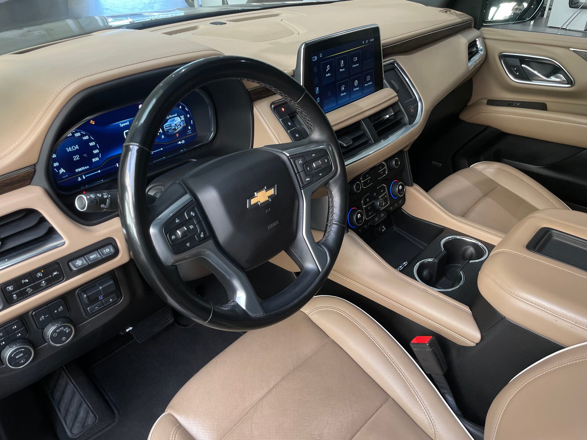 Автомобиль Chevrolet Tahoe 5.3 AT (360 л.с.) 4WD - 7