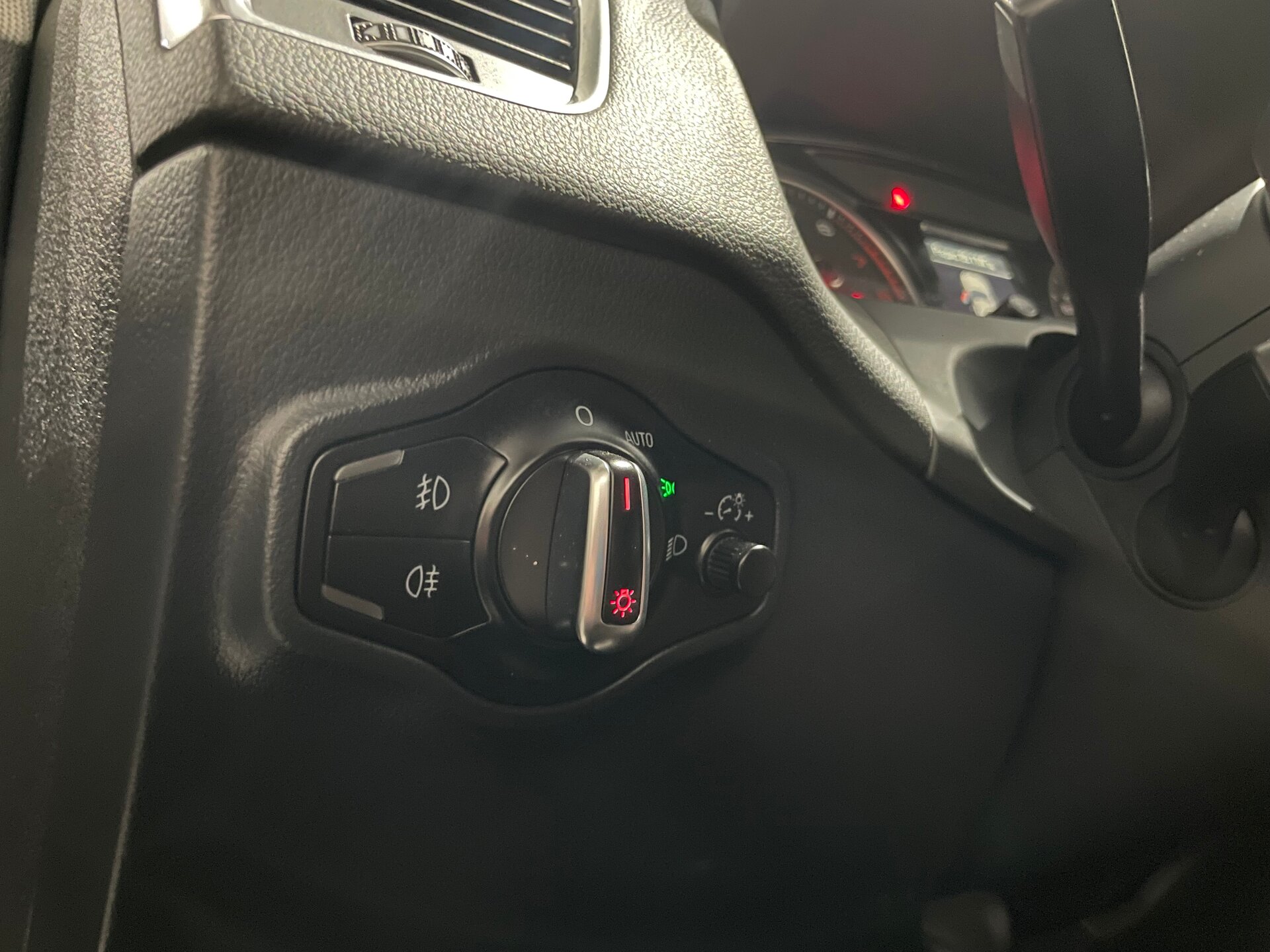 Автомобиль Audi Q5 2.0 AT (230 л.с.) 4WD - 20