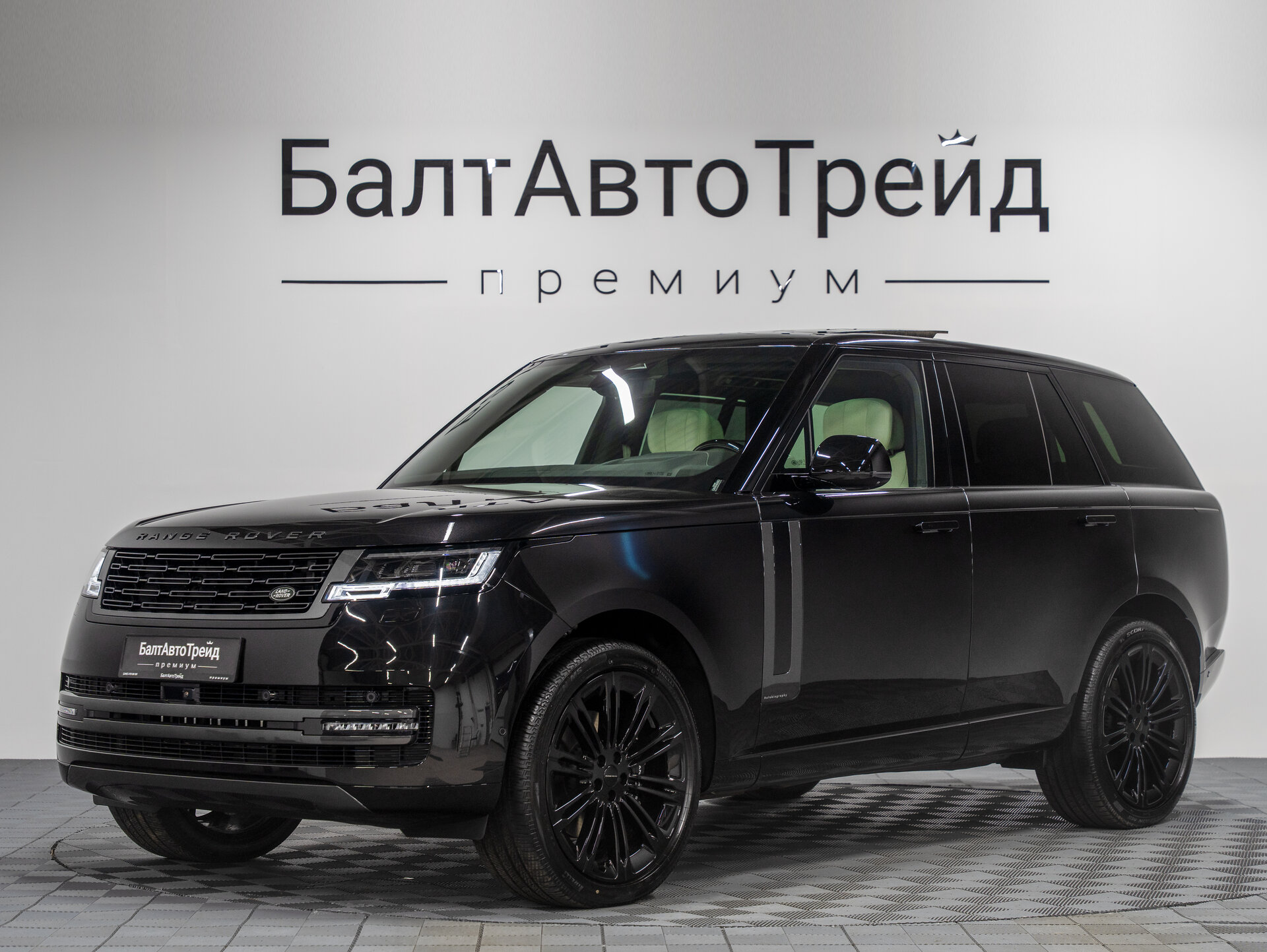 Автомобиль Land Rover Range Rover D350 MHEV 3.0d AT (350 л.с.) 4WD - 1