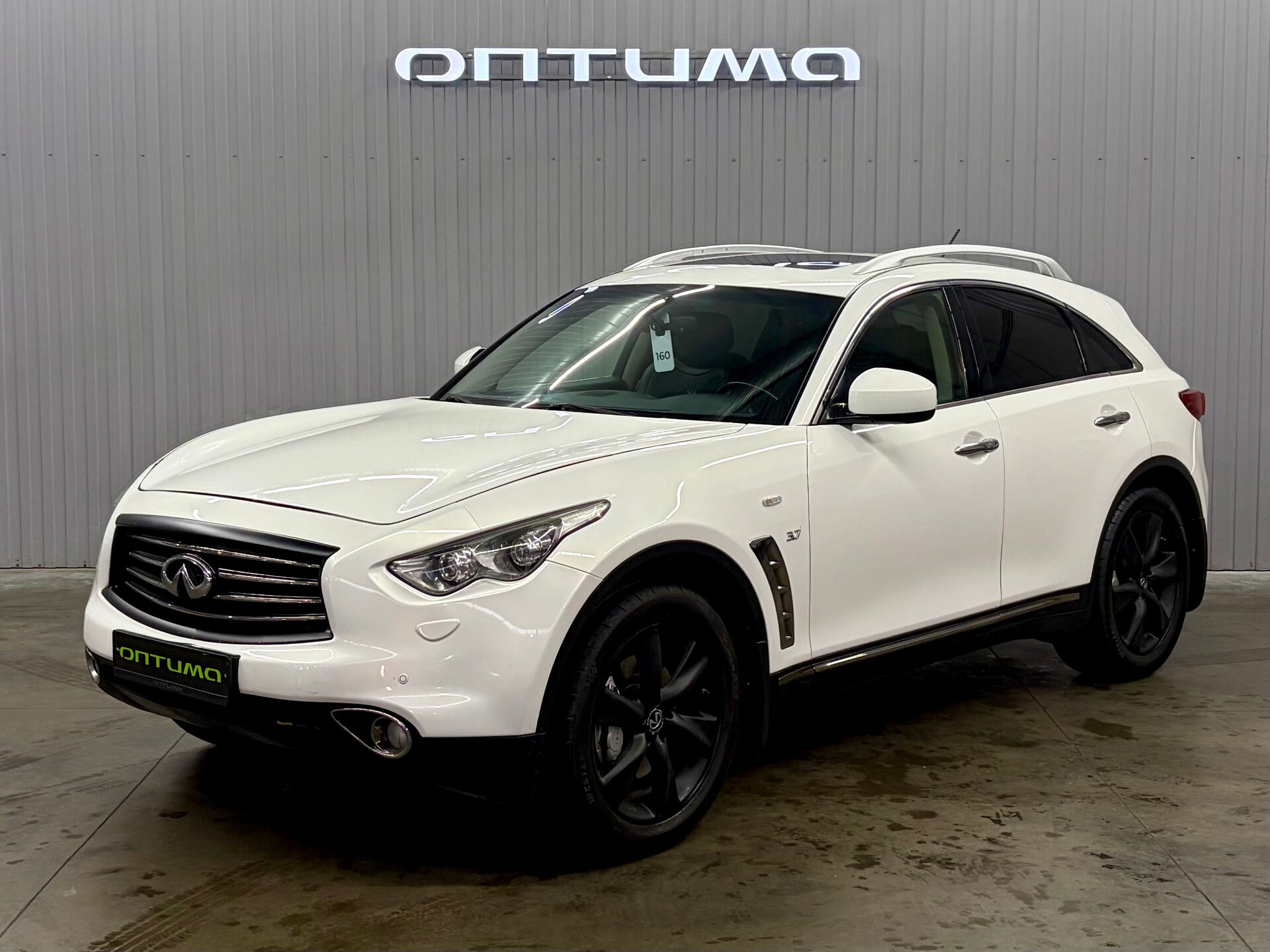 Infiniti QX70 