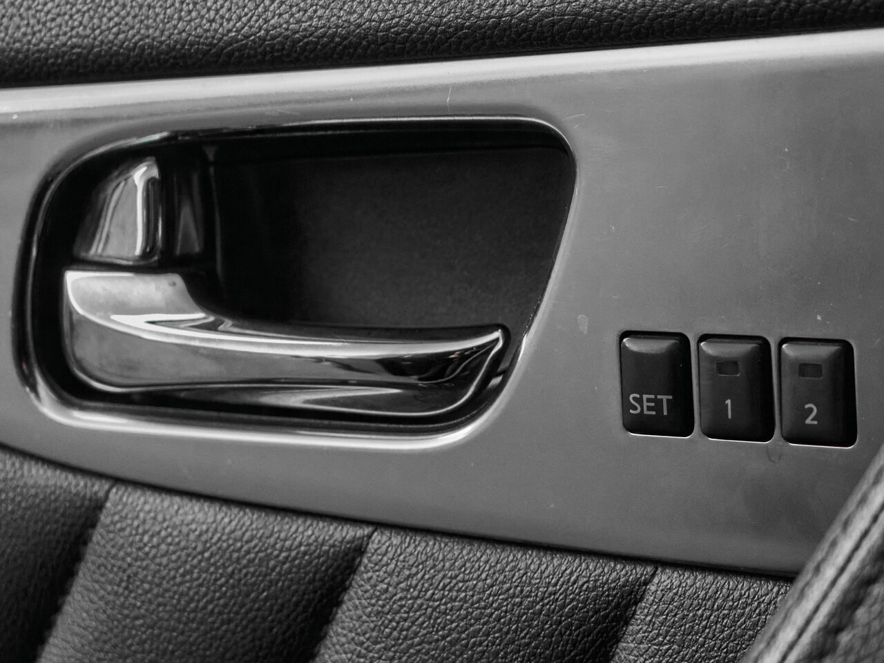 Купить Infiniti FX FX35 3.5 AT (307 л.с.) 4WD, 2009 в Екатеренбурге