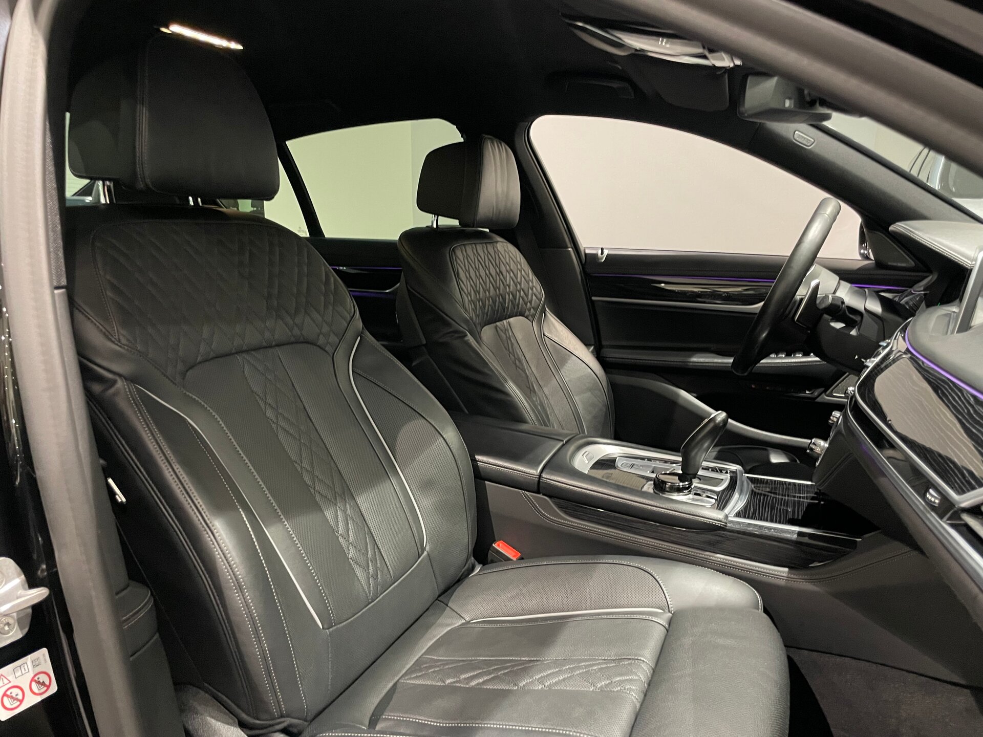 Автомобиль BMW 7 серии 730d xDrive 3.0d AT (249 л.с.) 4WD - 12