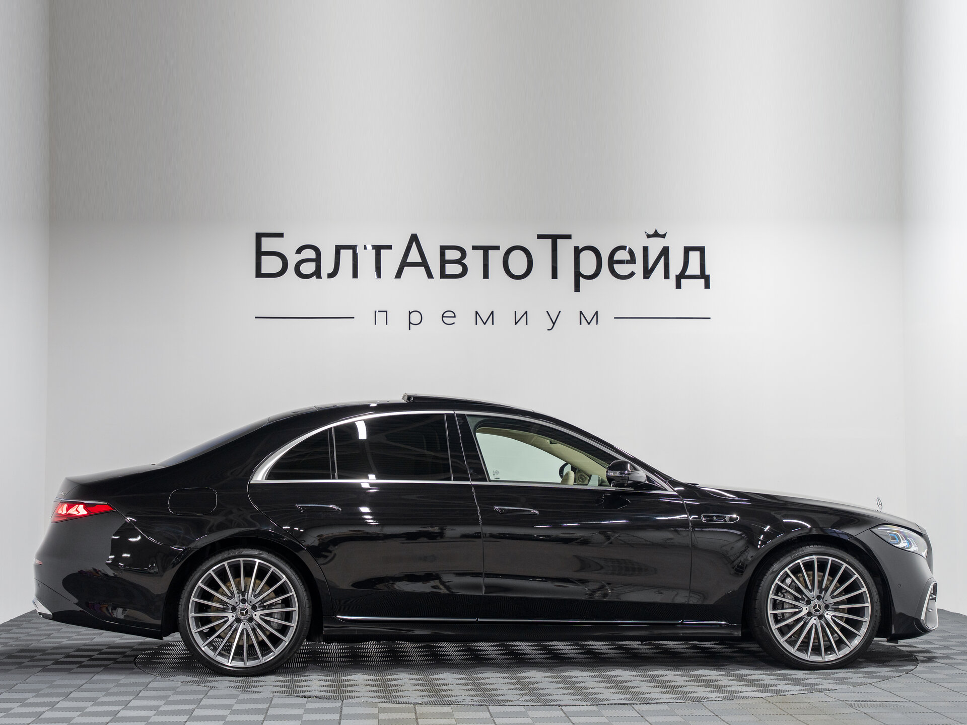 Автомобиль Mercedes-Benz S-Класс 450 d 4MATIC 3.0d AT (367 л.с.) 4WD - 6