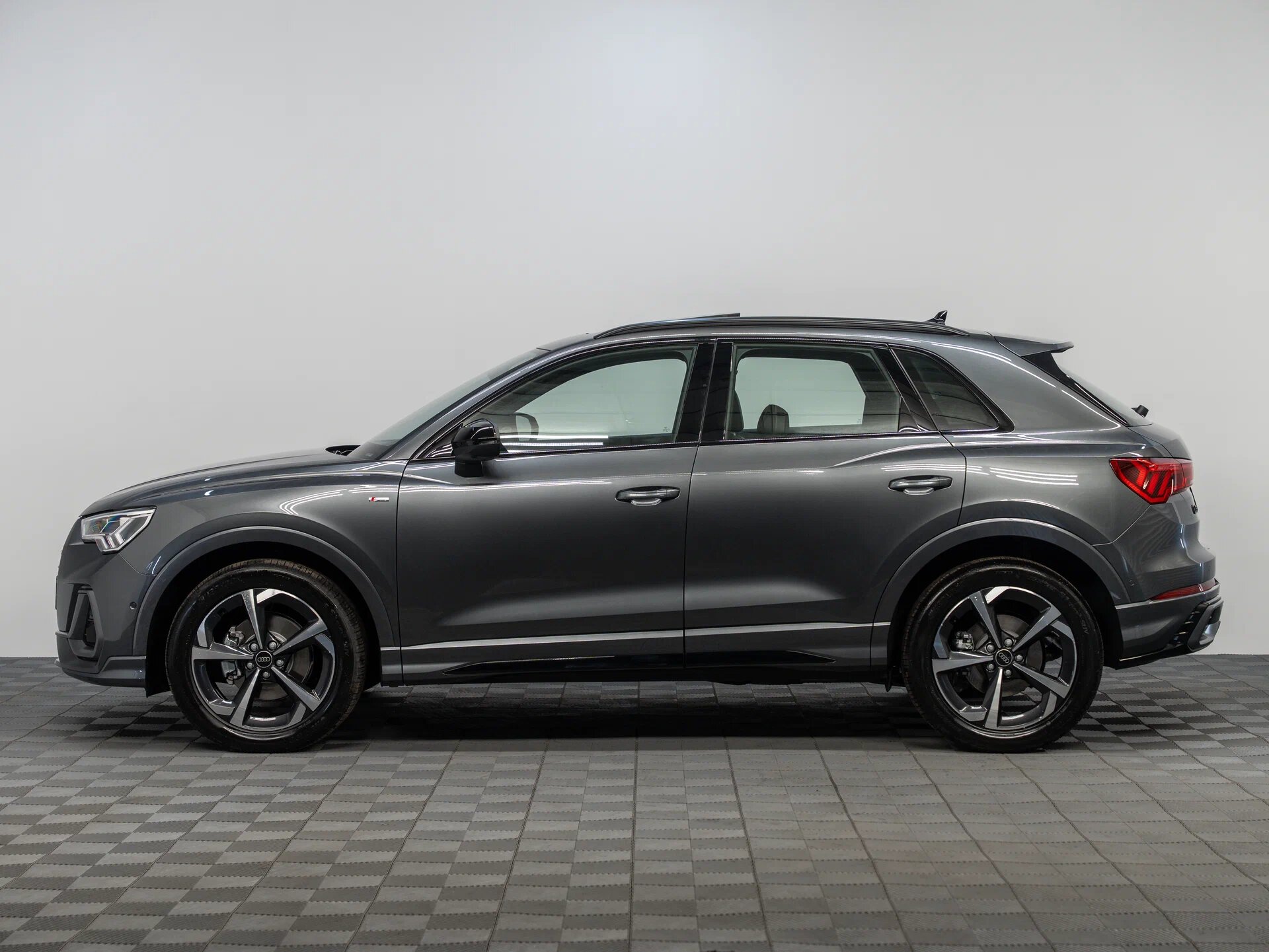 Автомобиль Audi Q3 35 TFSI 1.5 AMT (160 л.с.) - 8