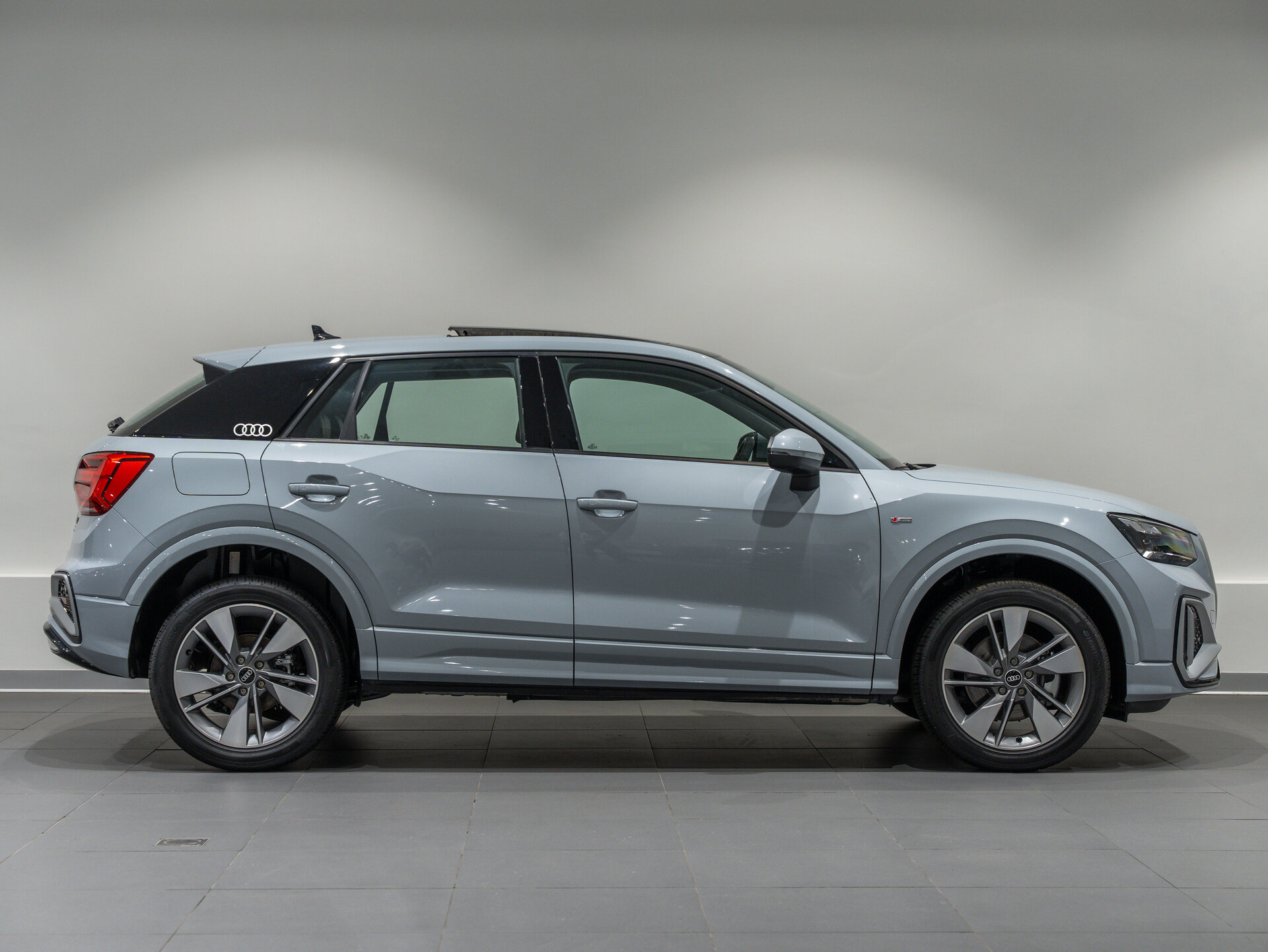 Автомобиль Audi Q2 35 TFSI 1.5 AMT (160 л.с.) - 4