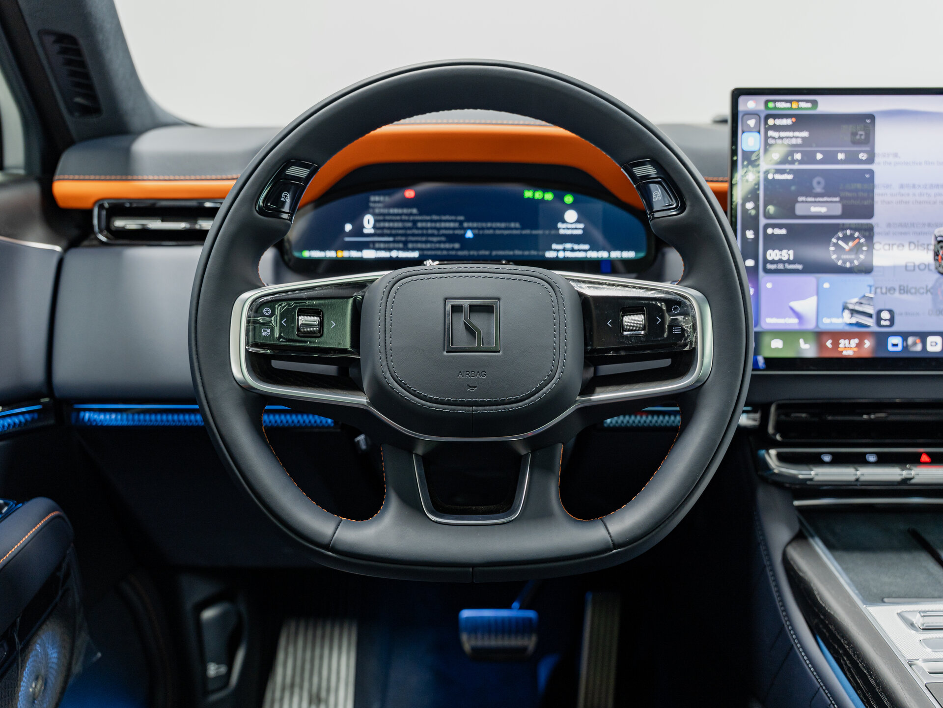 Автомобиль Zeekr 9X 70 kWh 2.0hyb AT (1401 л.с.) 4WD - 16