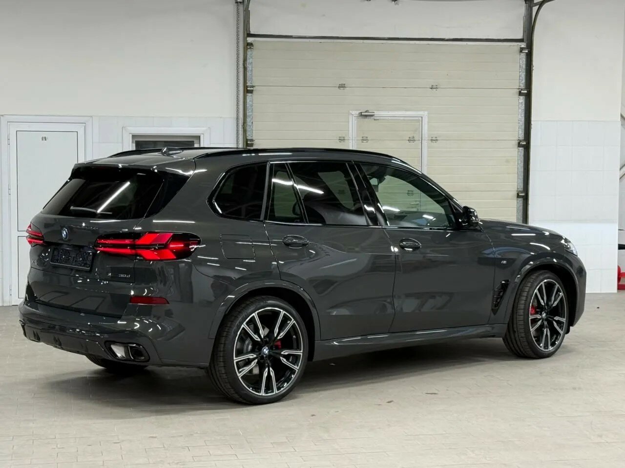 Автомобиль BMW X5 30d 3.0d AT (286 л.с.) 4WD - 4