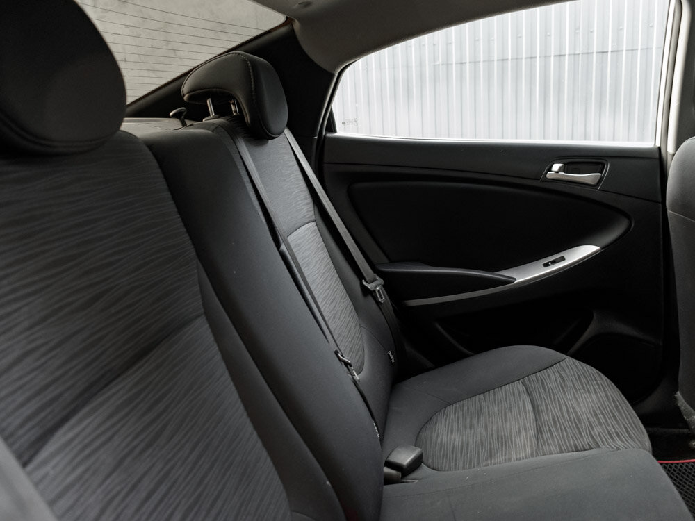 Купить Hyundai Solaris 1.6 AT (123 л.с.), 2015 в Екатеренбурге