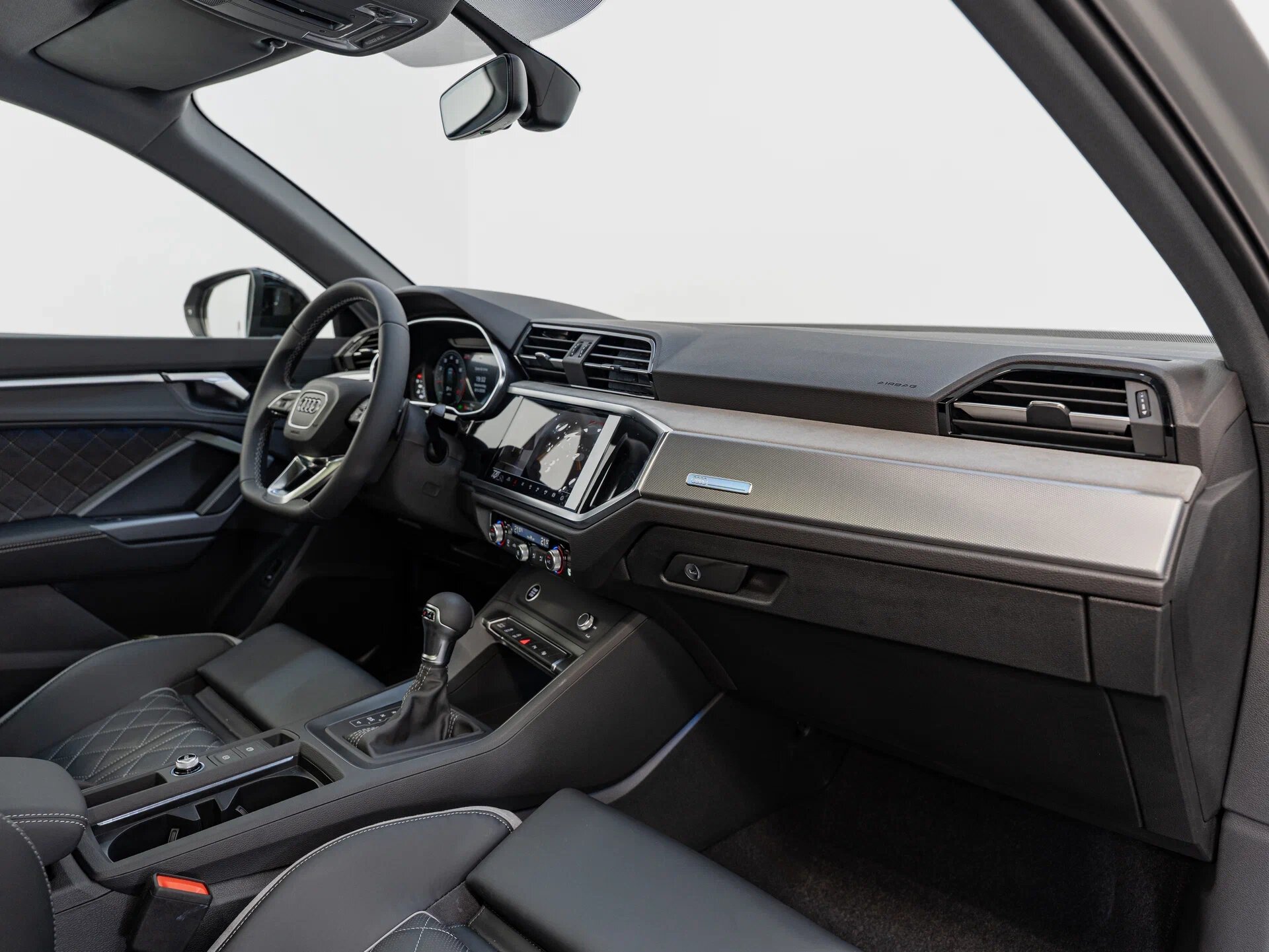 Автомобиль Audi Q3 35 TFSI 1.5 AMT (160 л.с.) - 11