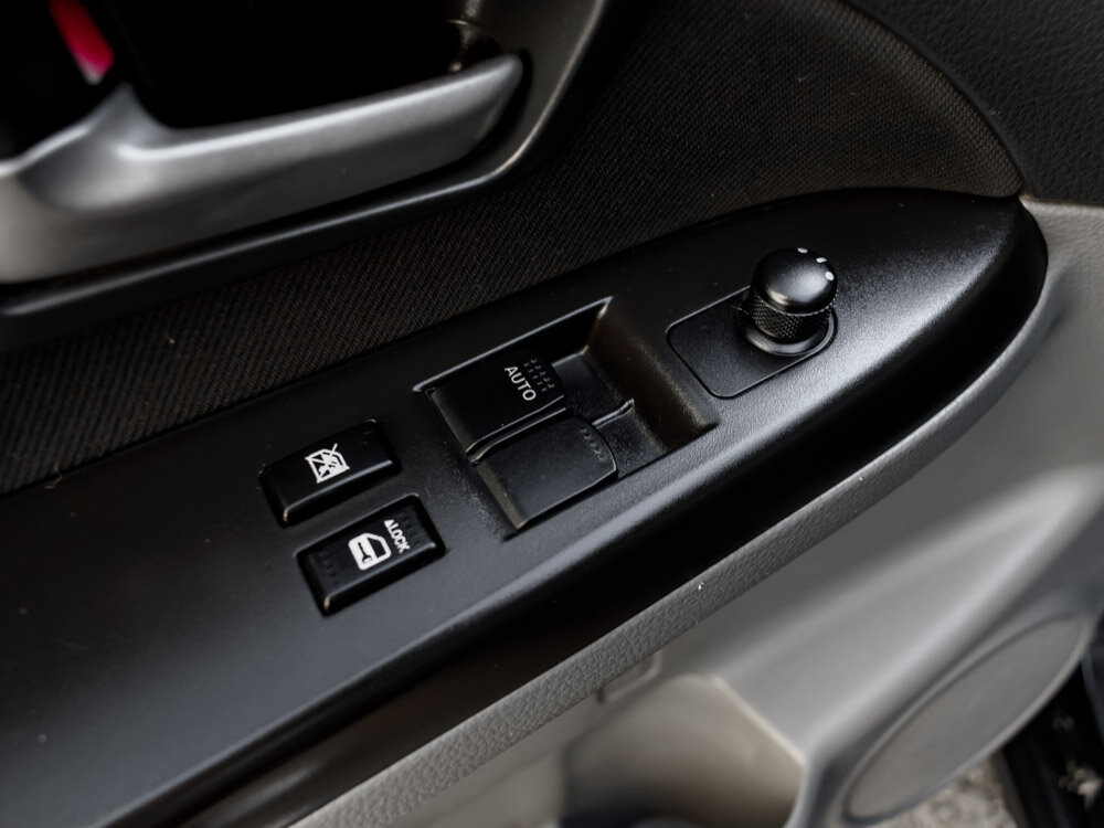 Купить Suzuki SX4 1.6 MT (112 л.с.), 2012 в Екатеренбурге
