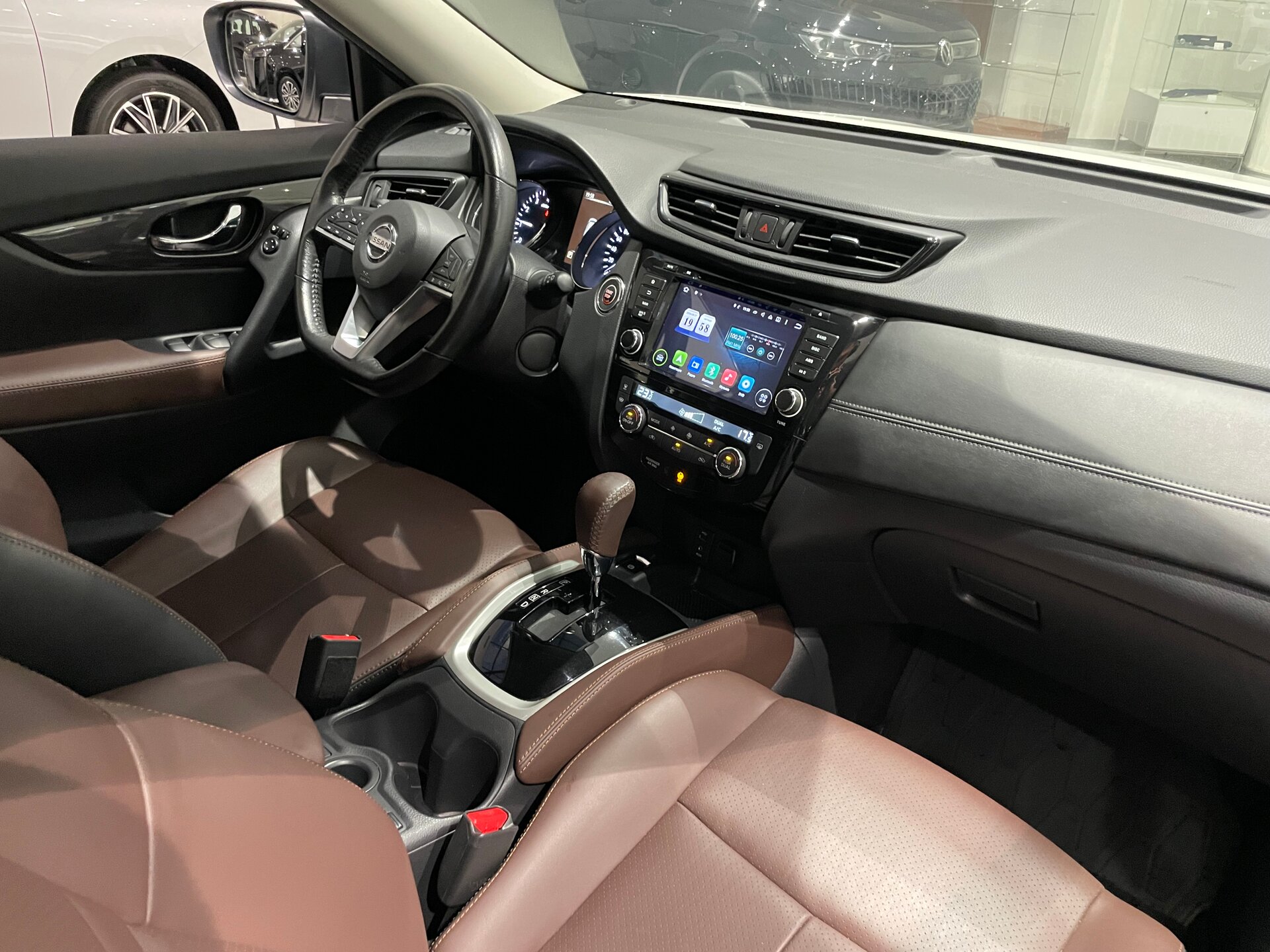 Автомобиль Nissan X-Trail 2.0 CVT (144 л.с.) - 11