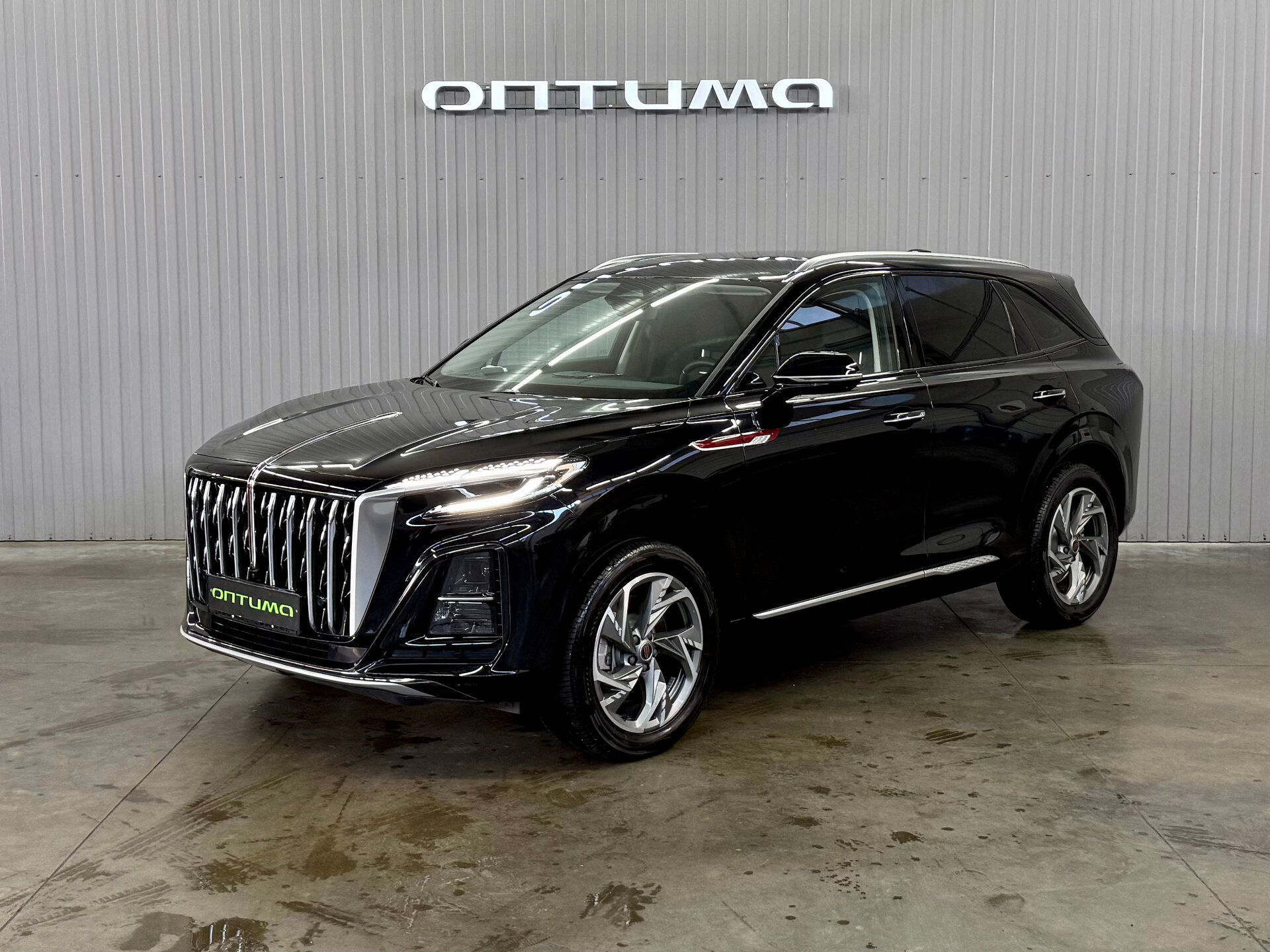 Hongqi HS3 