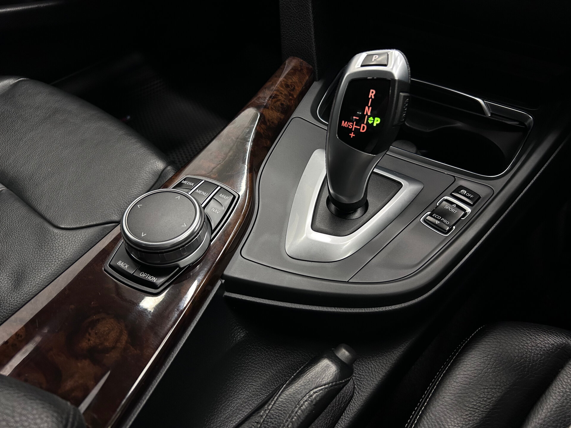 BMW 3 серии 2017 25