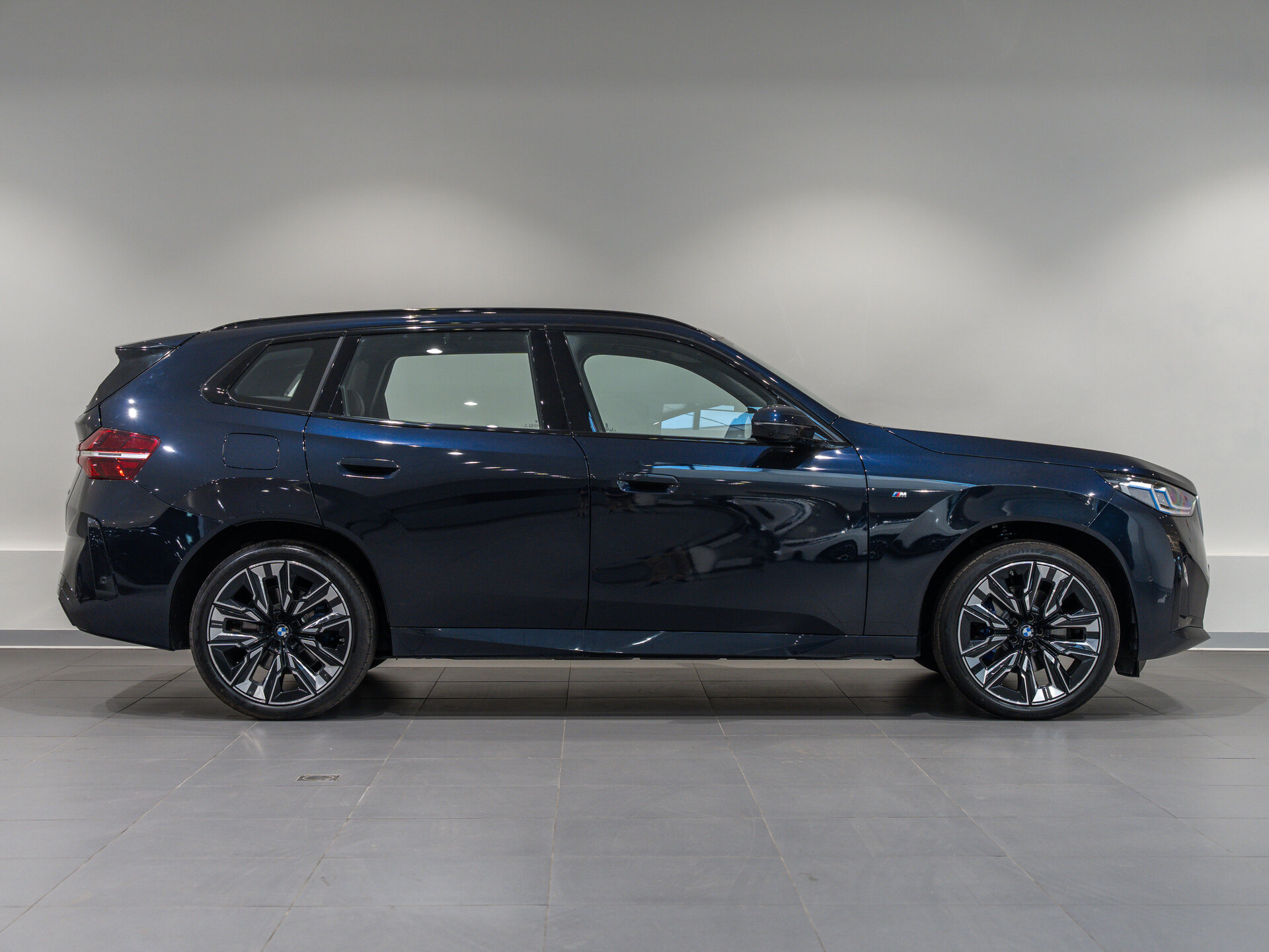 Автомобиль BMW X3 30L xDrive 2.0 AT (258 л.с.) 4WD - 4