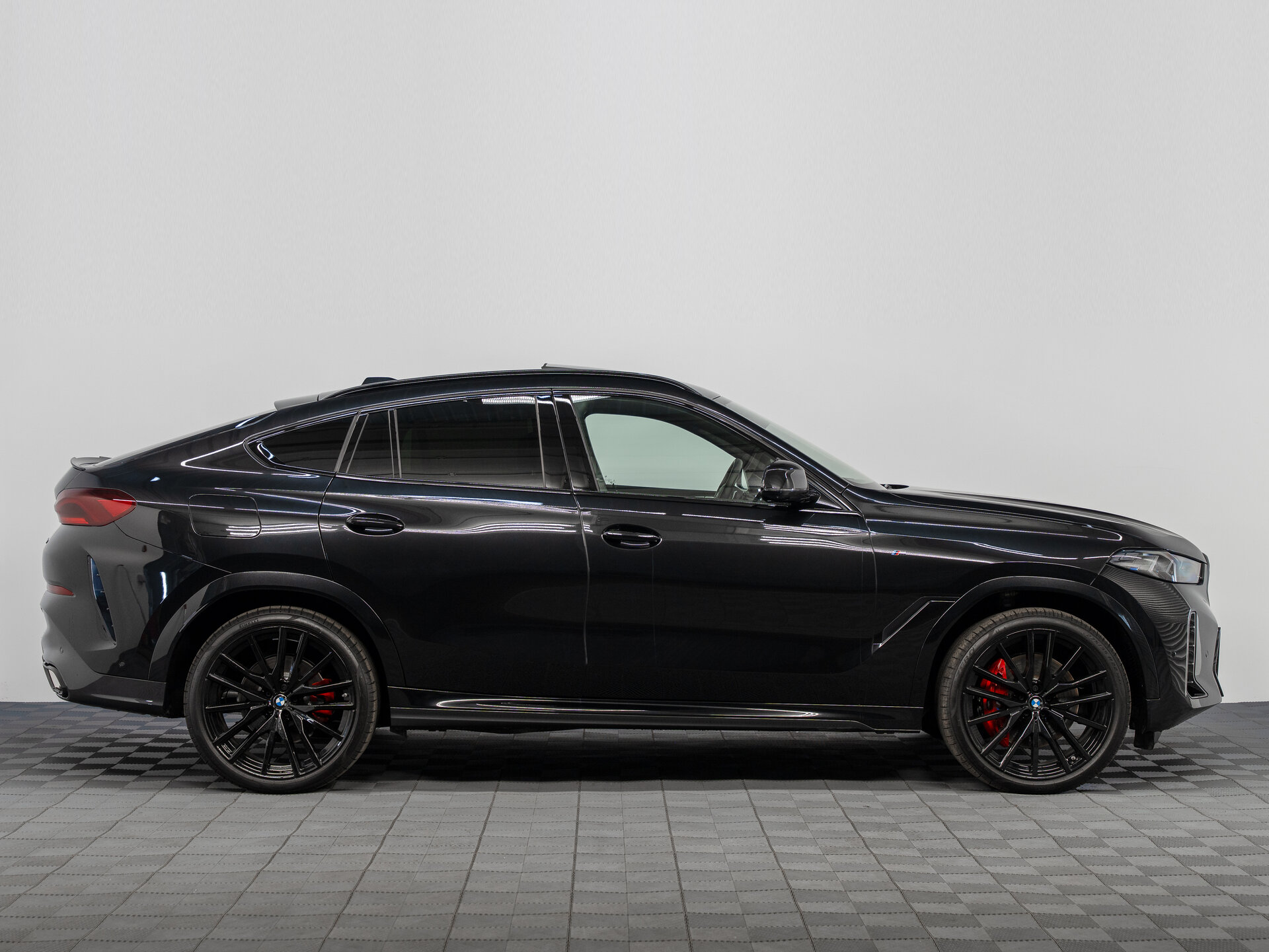 Автомобиль BMW X6 40i 3.0 AT (381 л.с.) 4WD - 7