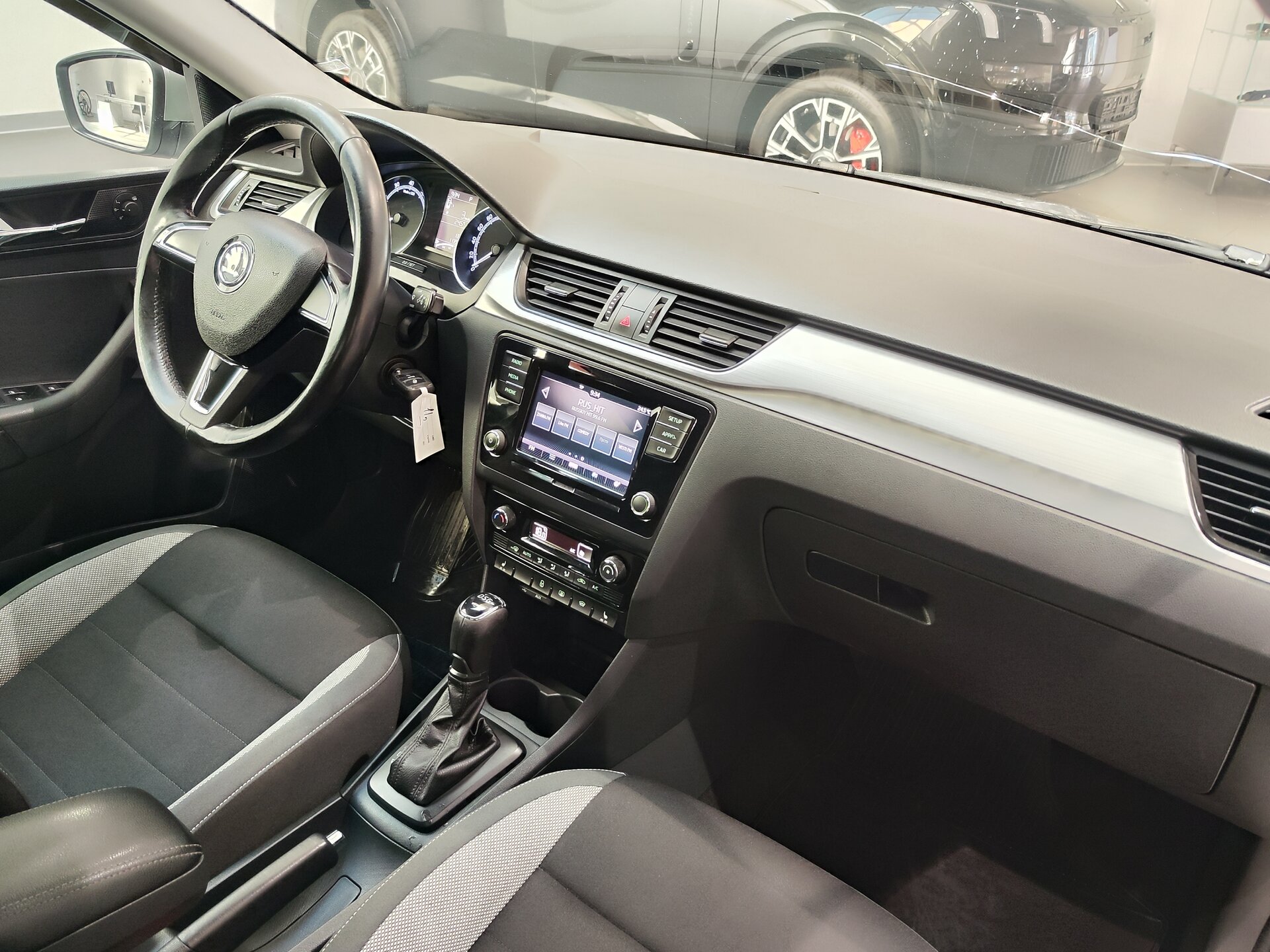 Автомобиль Skoda Rapid 1.4 AMT (125 л.с.) - 12