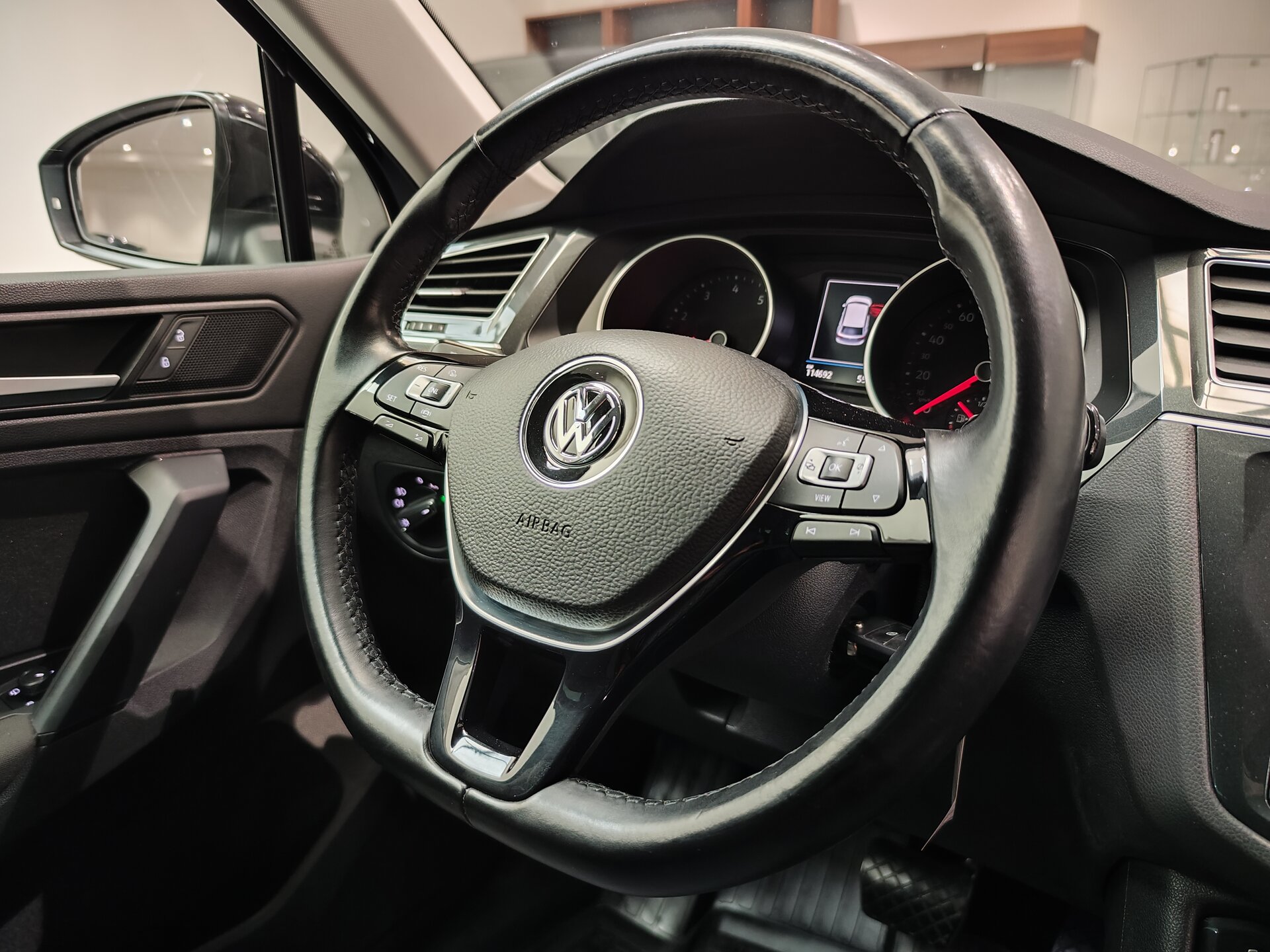 Автомобиль Volkswagen Tiguan 1.4 AMT (150 л.с.) 4WD - 13