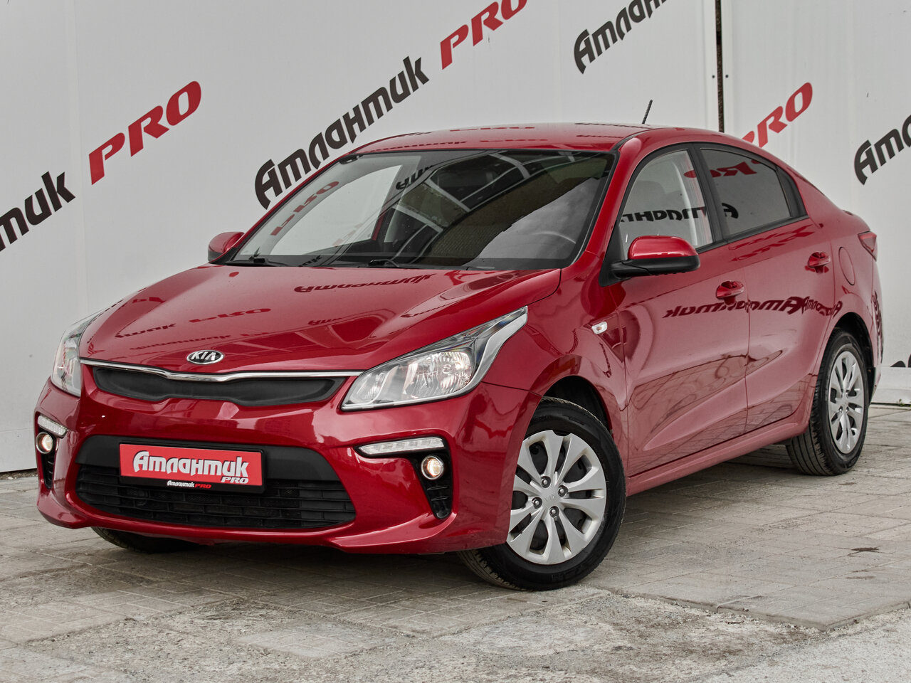Купить Kia Rio 1.6 AT (123 л.с.), 2017 в Екатеренбурге