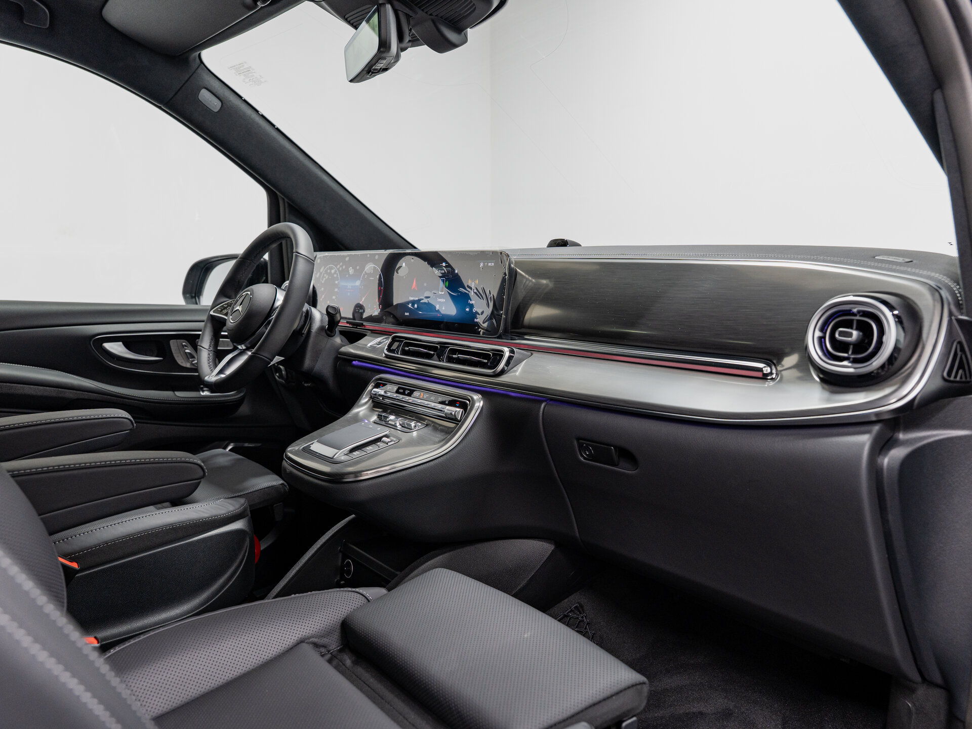 Автомобиль Mercedes-Benz V-Класс 300 d длинный 2.0d AT (237 л.с.) 4WD - 14
