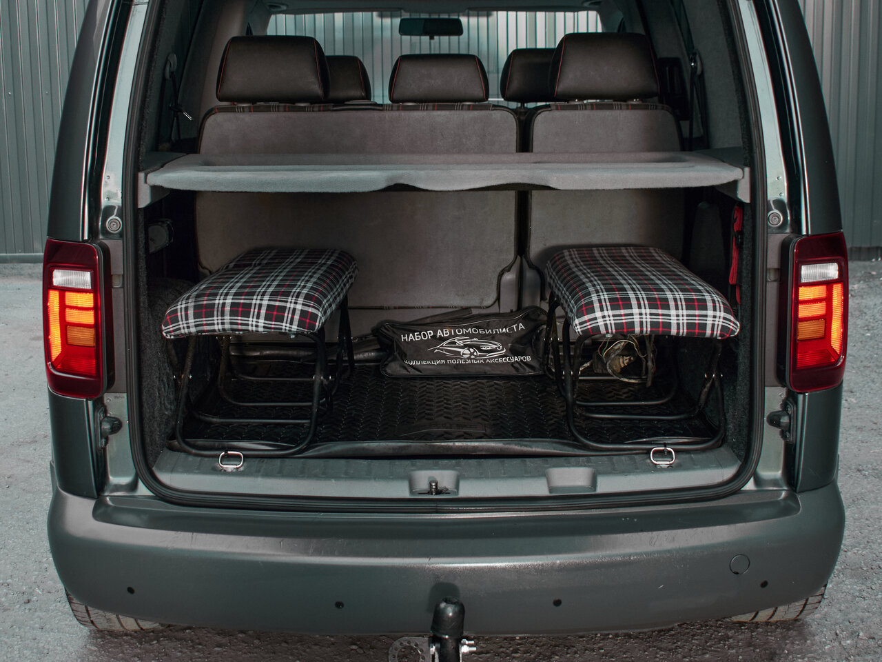 Купить Volkswagen Caddy 1.6 MT (102 л.с.), 2008 в Екатеренбурге
