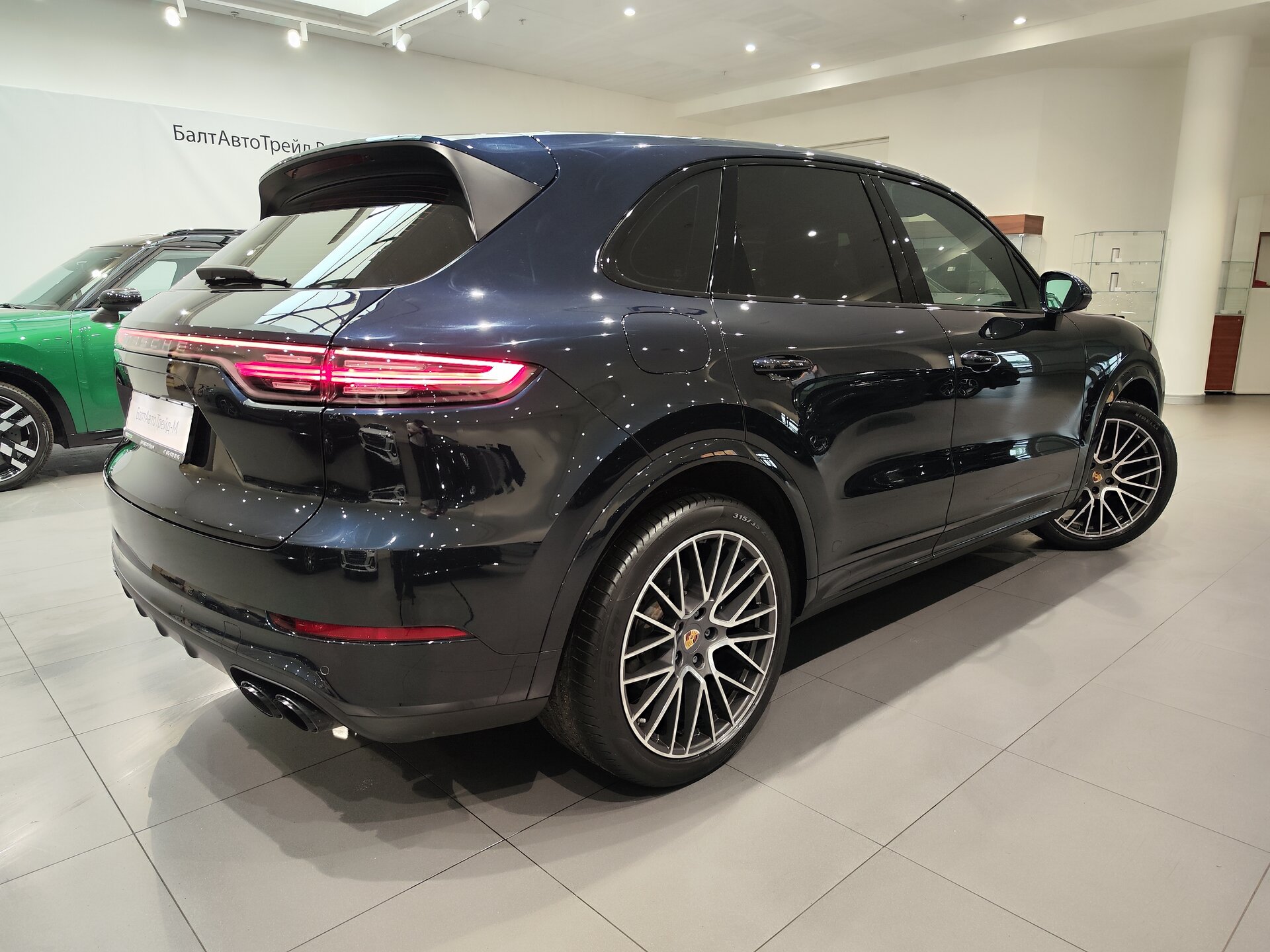 Автомобиль Porsche Cayenne 3.0 AT (340 л.с.) 4WD - 6