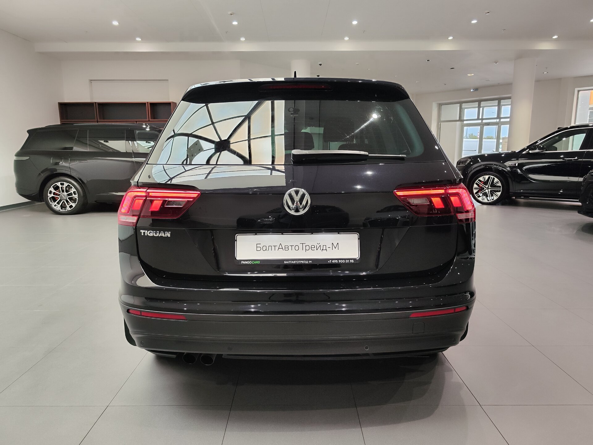 Автомобиль Volkswagen Tiguan 1.4 AMT (150 л.с.) 4WD - 5