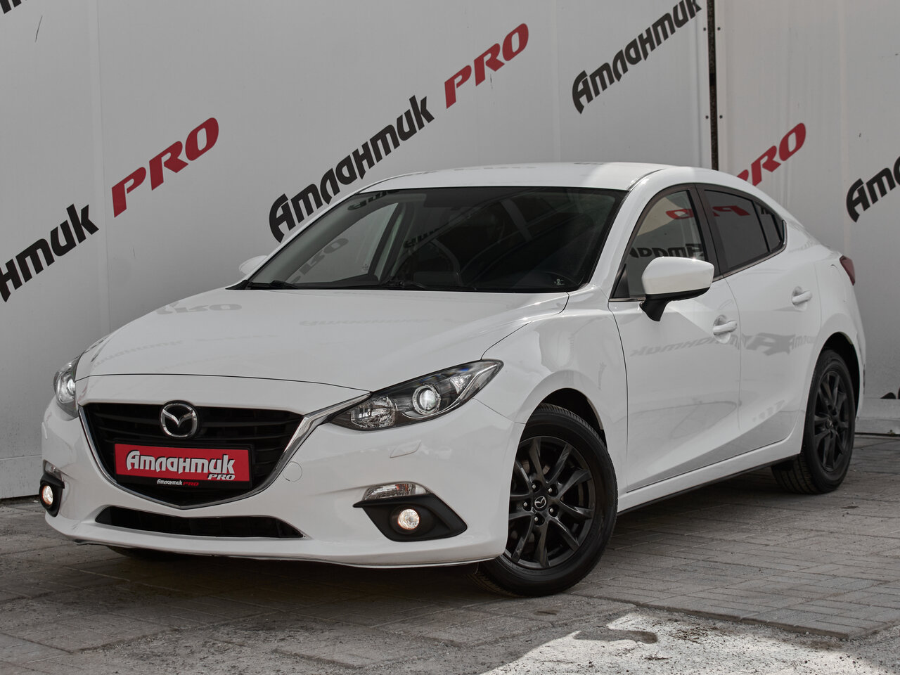 Купить Mazda 3 1.6 AT (104 л.с.), 2014 в Екатеренбурге