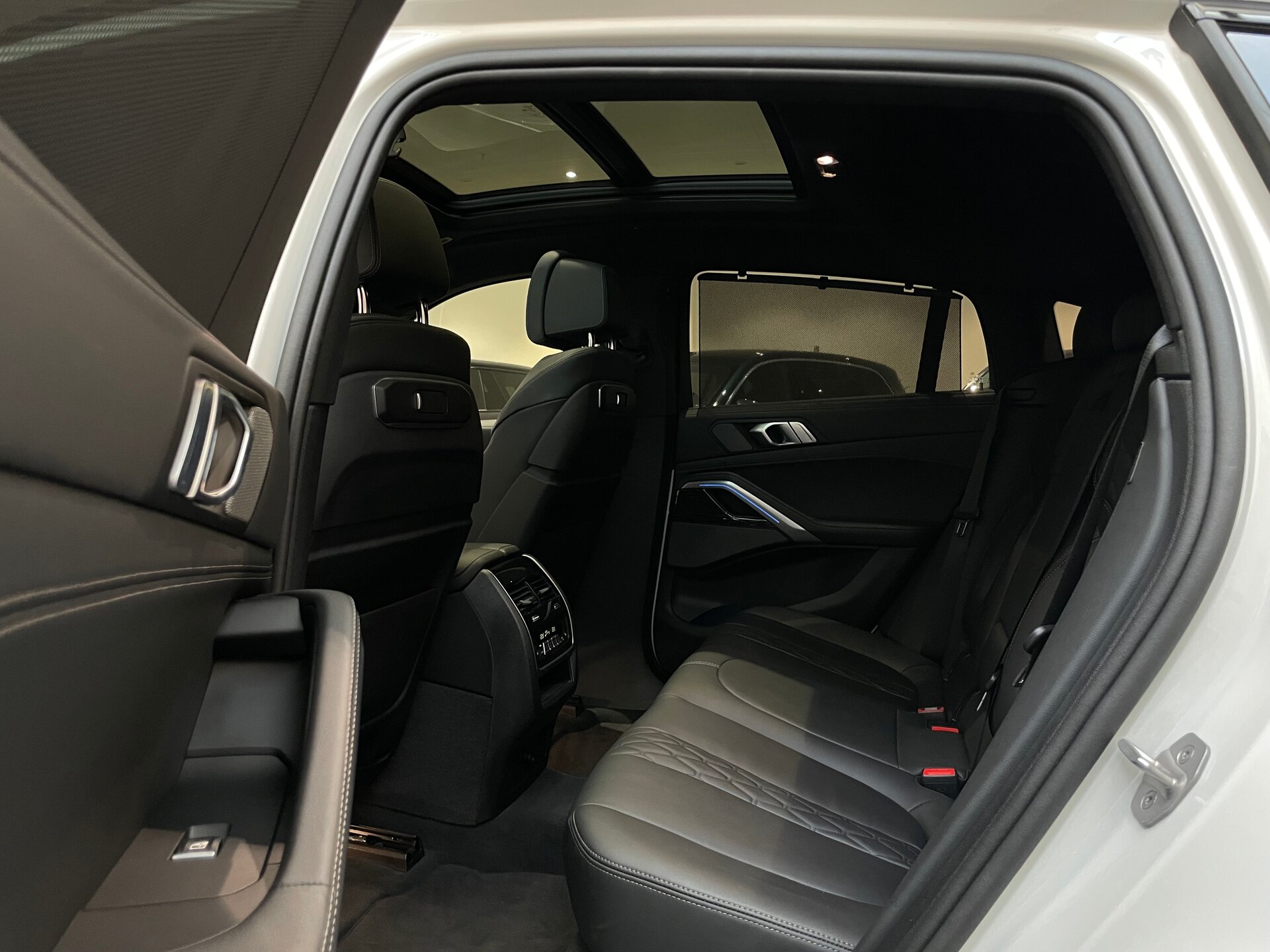 Автомобиль BMW X6 40i 3.0 AT (381 л.с.) 4WD - 9