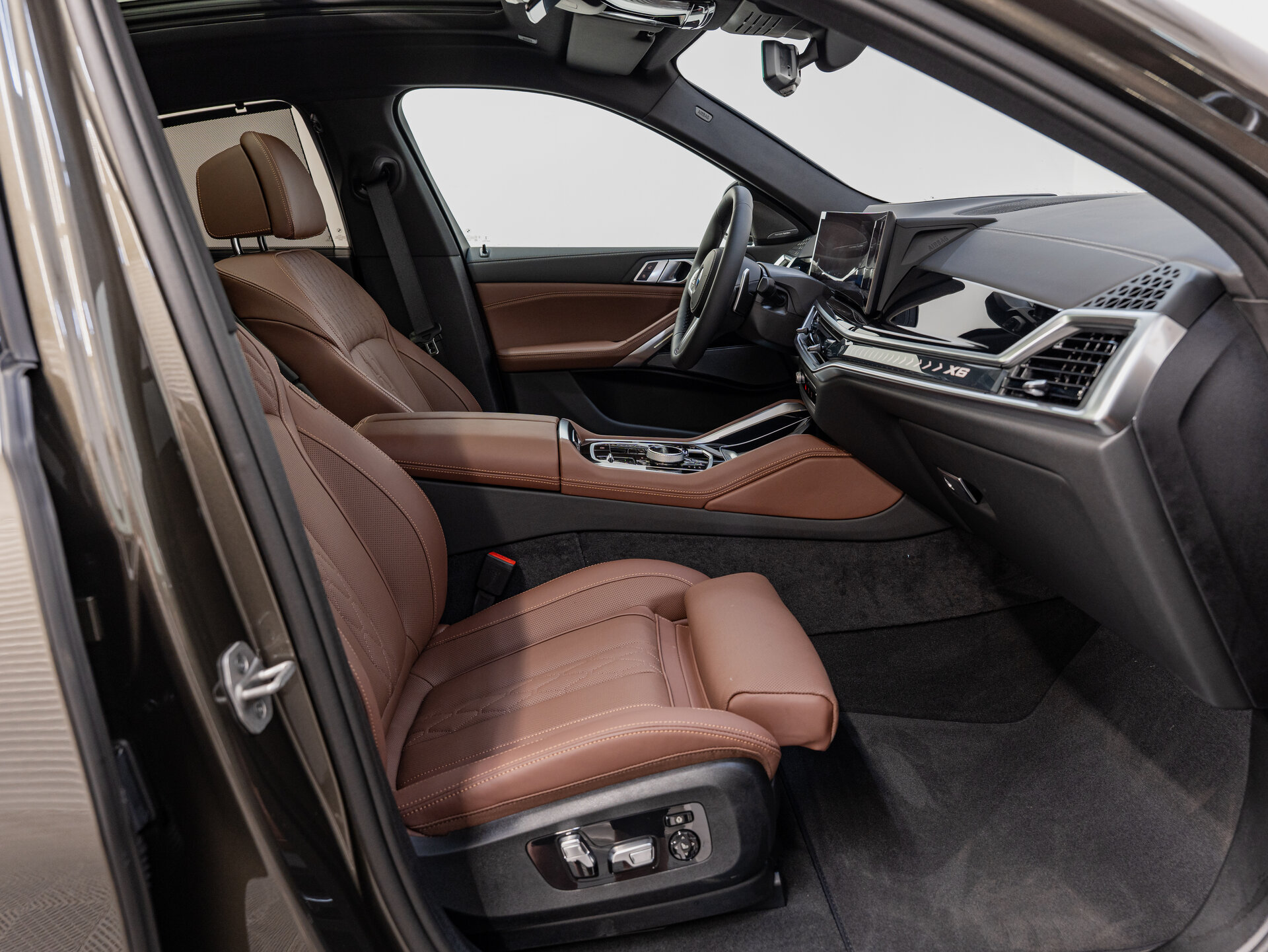 Автомобиль BMW X6 40i 3.0 AT (381 л.с.) 4WD - 19