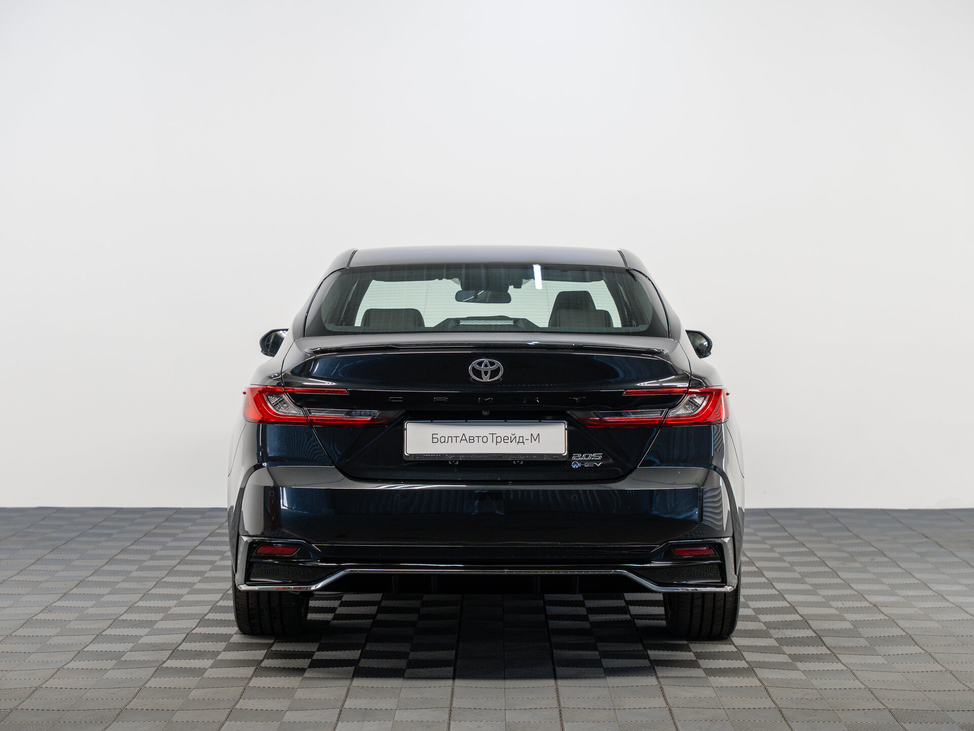 Автомобиль Toyota Camry 2.0hyb CVT (231 л.с.) - 6