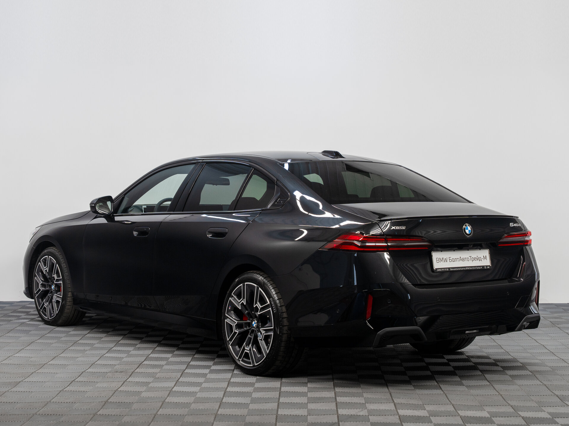 Автомобиль BMW 5 серии 540d xDrive 3.0d AT (303 л.с.) 4WD - 4