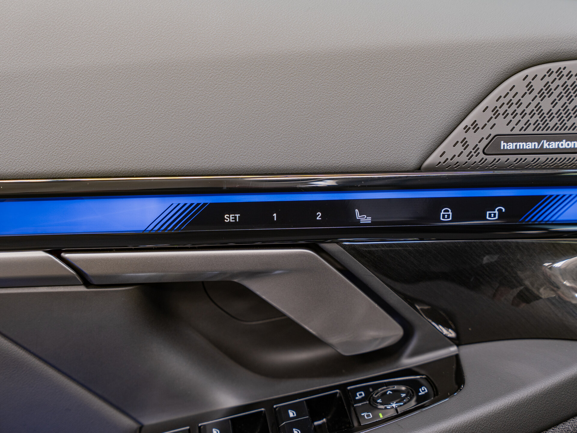 Автомобиль BMW 5 серии 530i xDrive 2.0 AT (258 л.с.) 4WD - 19