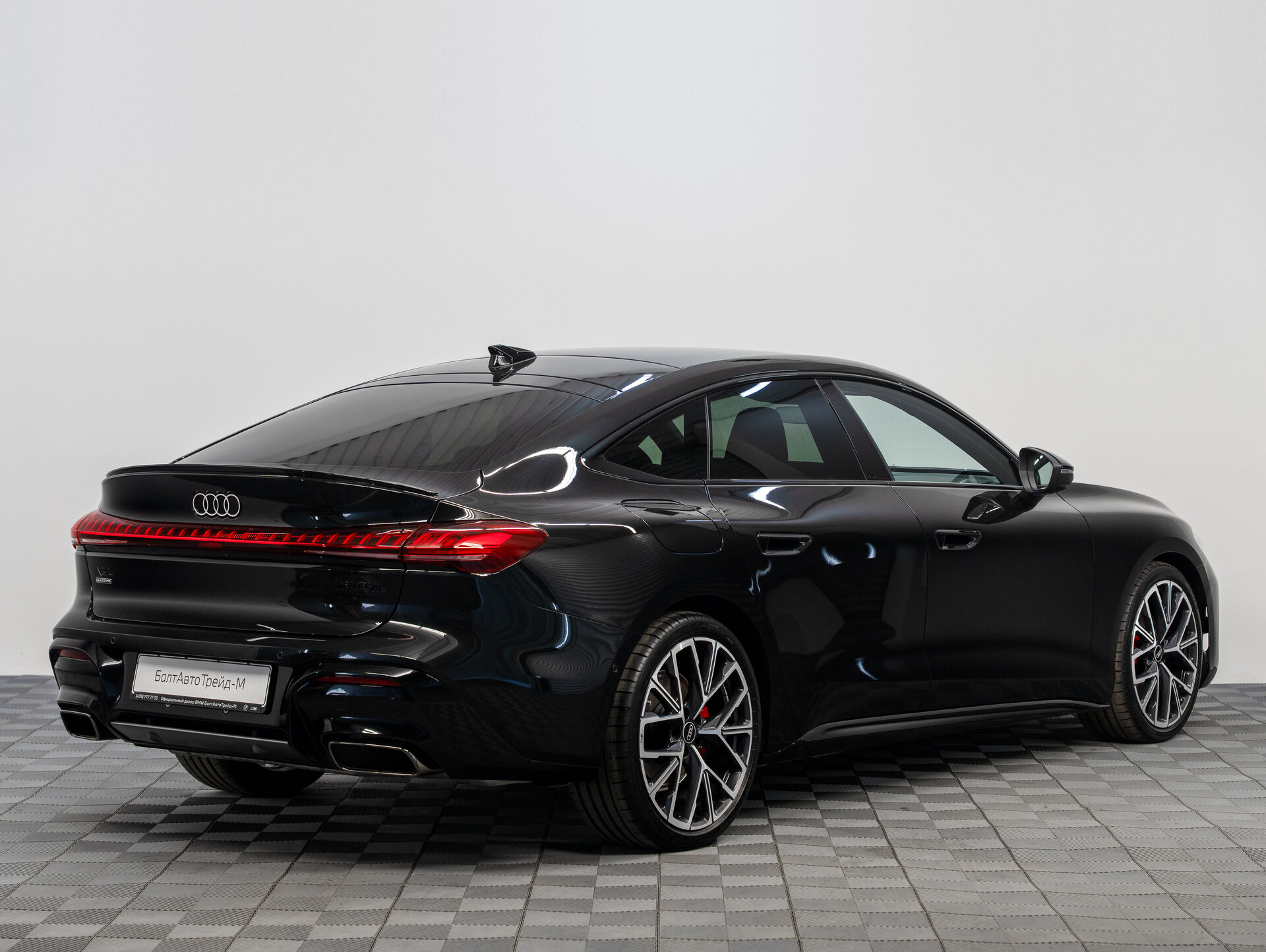 Автомобиль Audi A5 L Sportback 2.0 AMT (204 л.с.) 4WD - 5