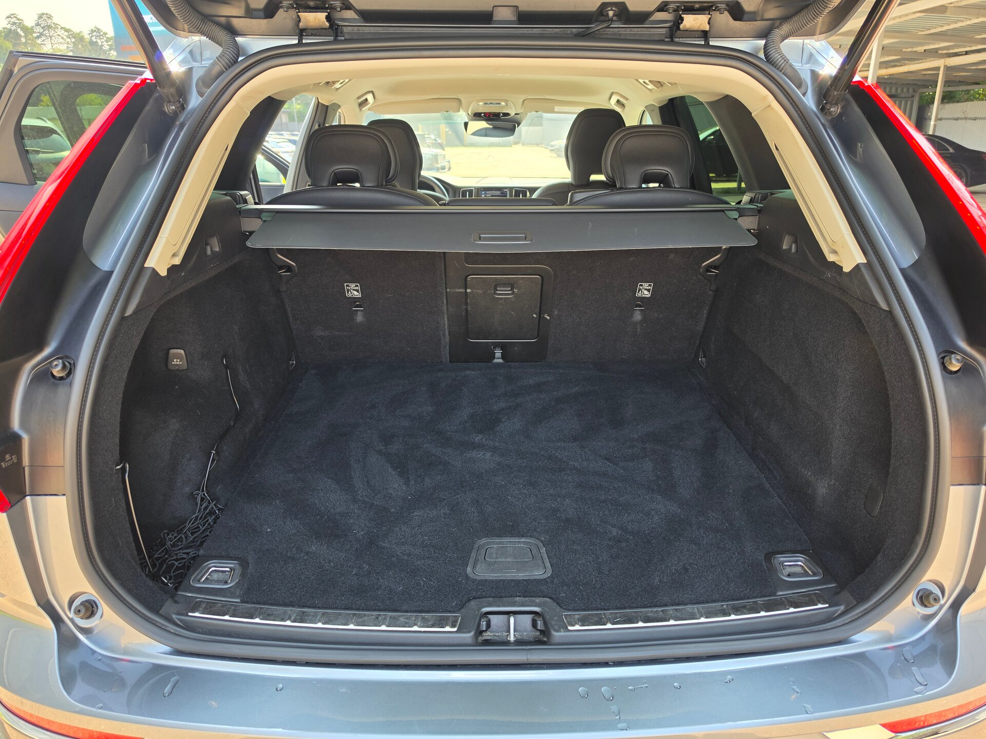 Автомобиль Volvo XC60 2.0 AT (249 л.с.) 4WD - 13