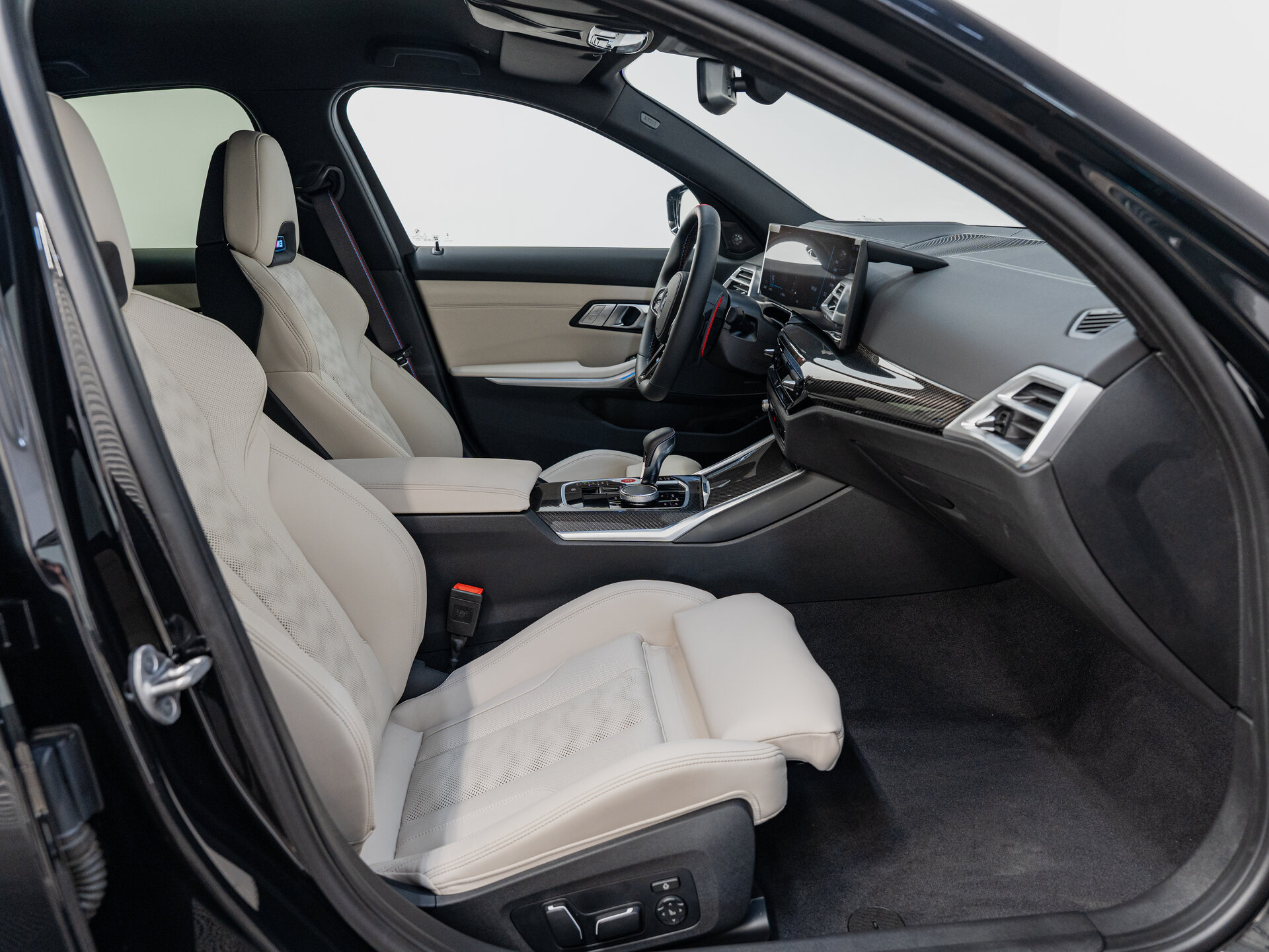 Автомобиль BMW M3 Competition Package 3.0 AT (530 л.с.) 4WD - 15