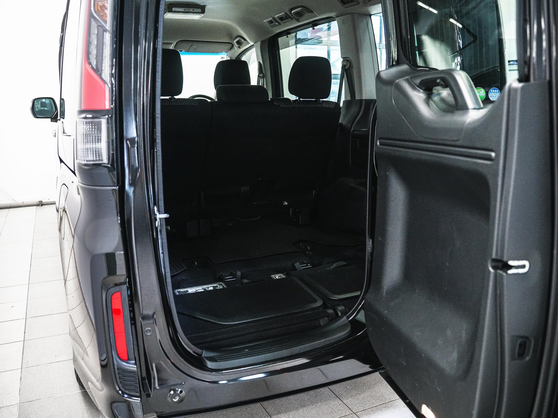 Honda Stepwgn 2016 28