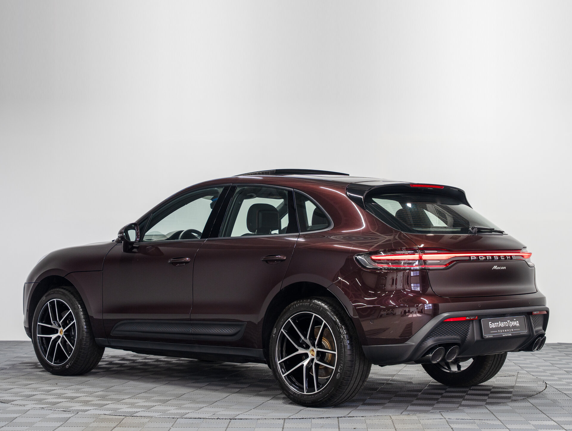 Автомобиль Porsche Macan 2.0 AMT (265 л.с.) 4WD - 9