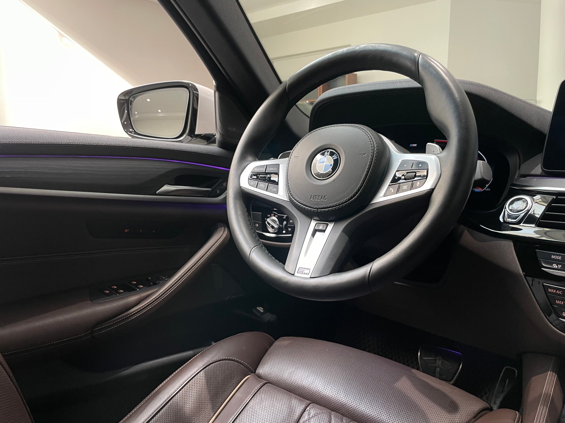 Автомобиль BMW 5 серии 530d xDrive 3.0d AT (249 л.с.) 4WD - 15