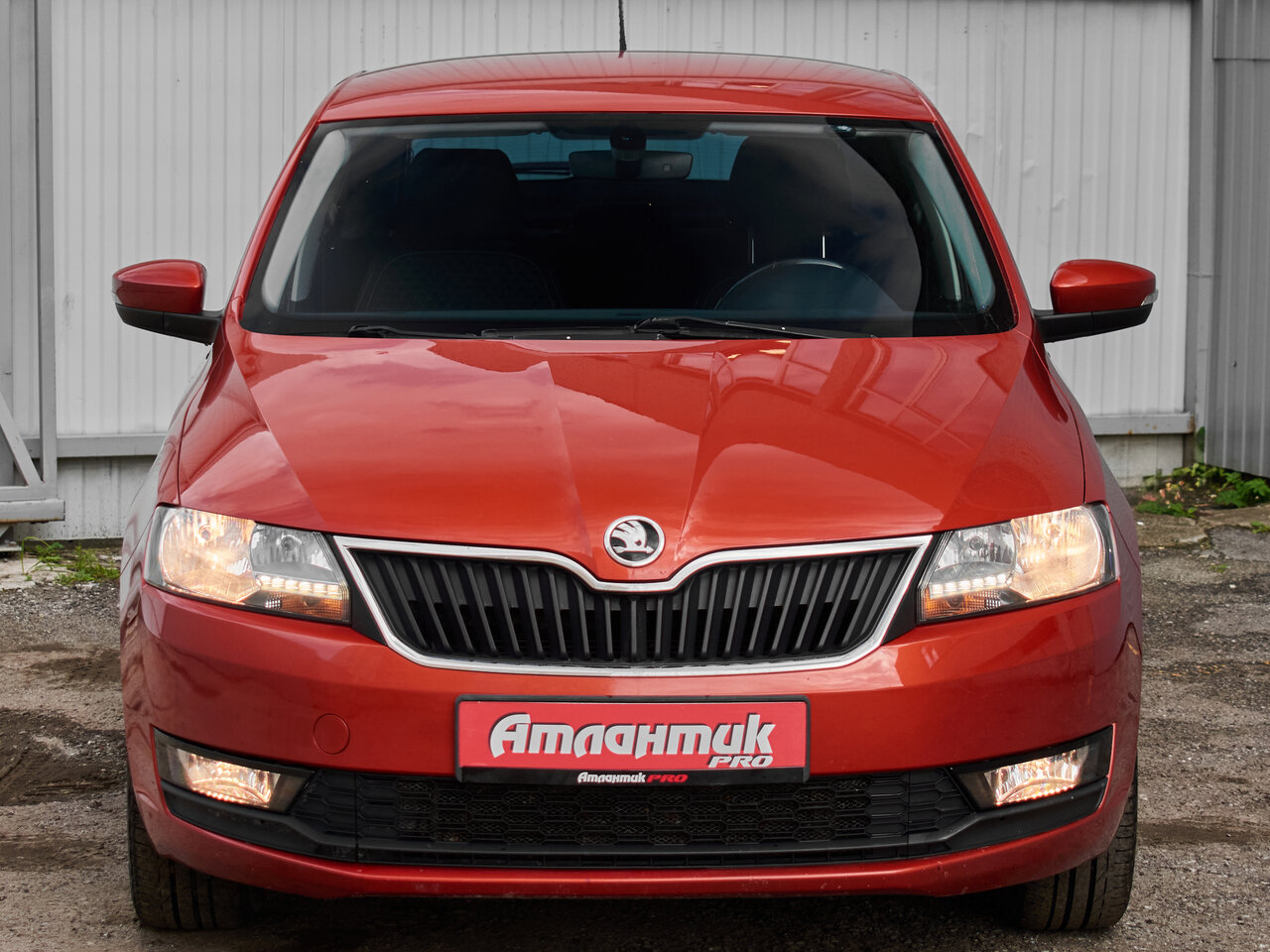 Купить Skoda Rapid 1.6 MT (90 л.с.), 2018 в Екатеренбурге