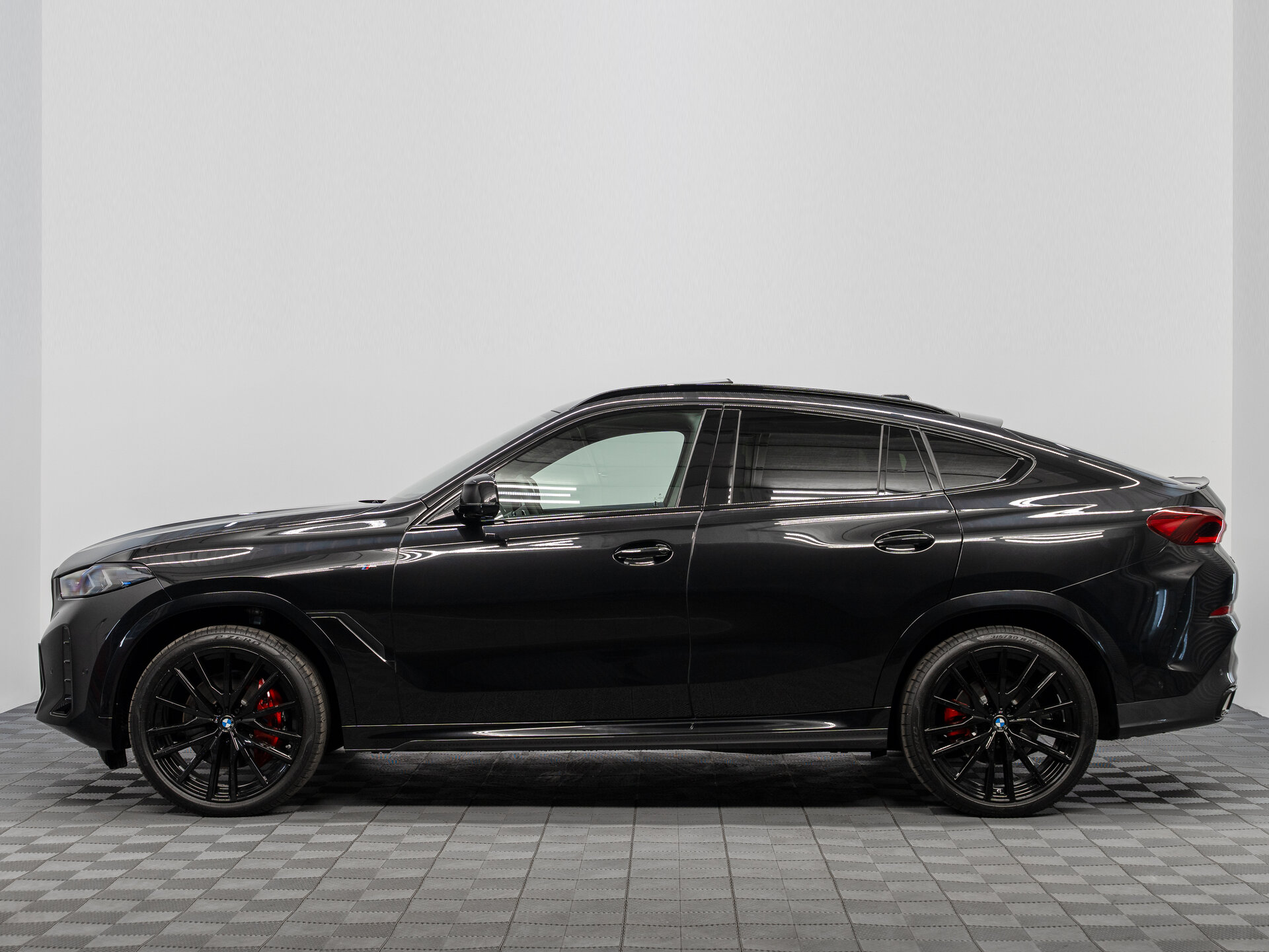 Автомобиль BMW X6 40i 3.0 AT (381 л.с.) 4WD - 5