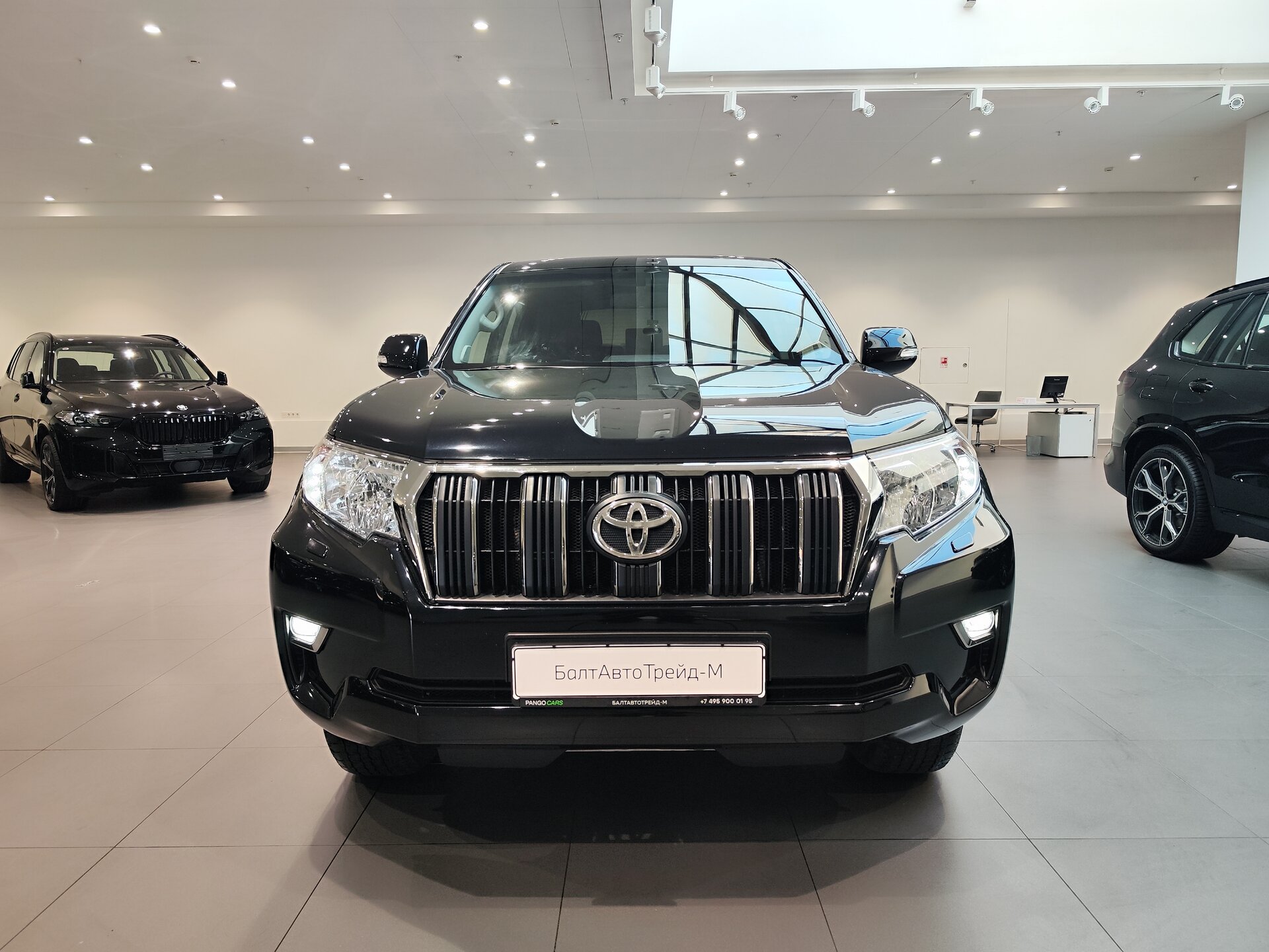 Автомобиль Toyota Land Cruiser Prado 2.8d AT (177 л.с.) 4WD - 2