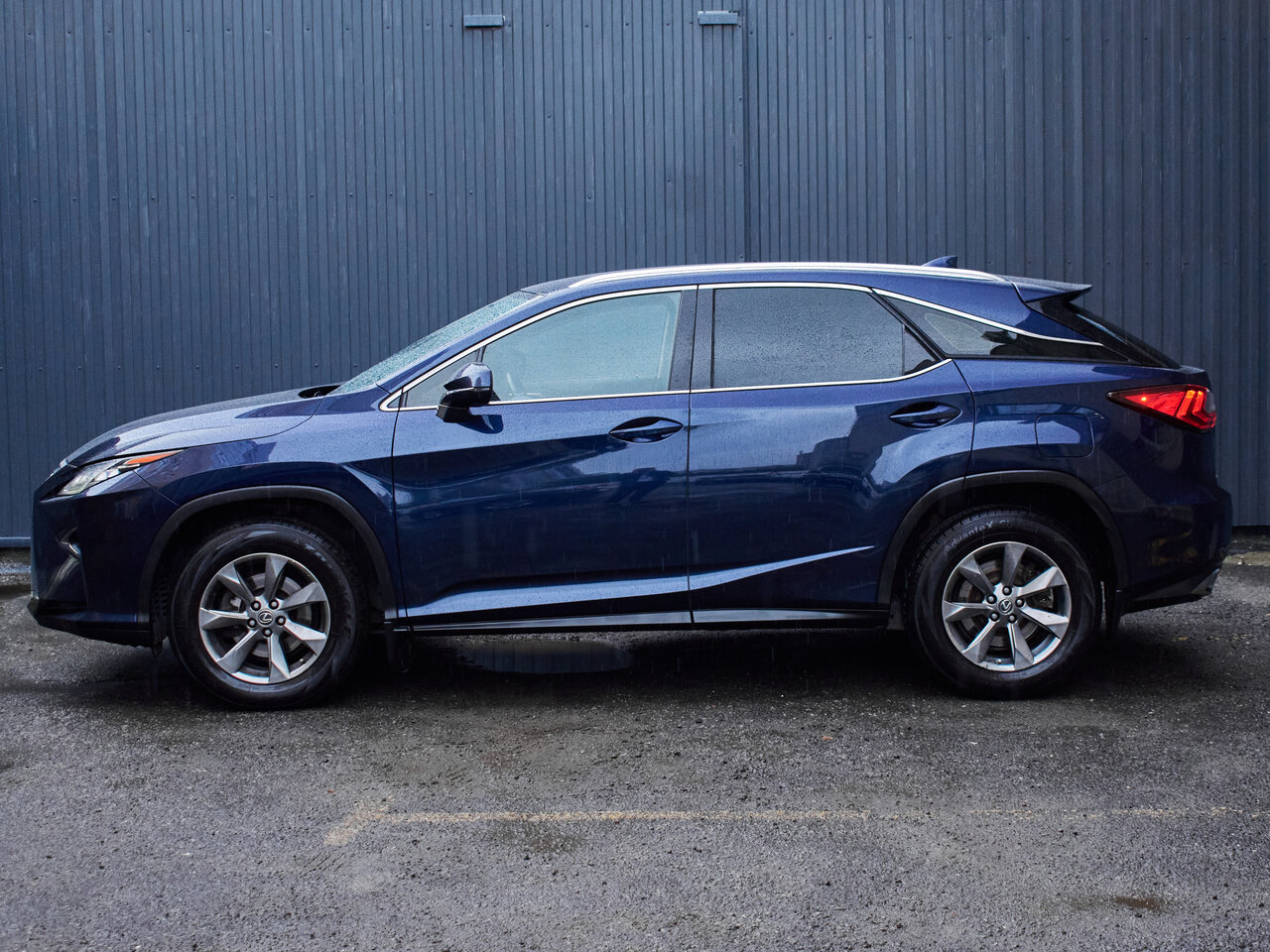 Купить Lexus RX 200t 2.0 AT (238 л.с.) 4WD, 2018 в Екатеренбурге