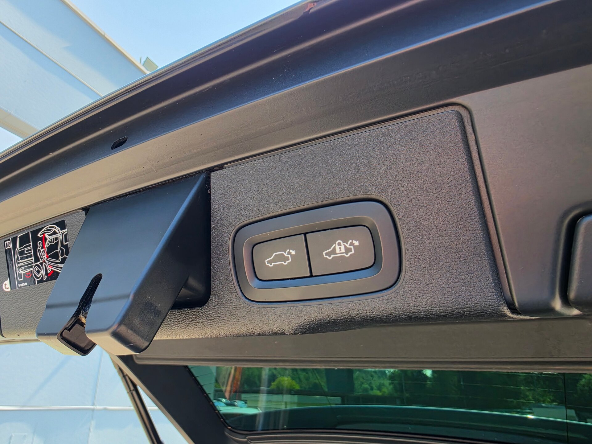Автомобиль Volvo XC60 2.0 AT (249 л.с.) 4WD - 14