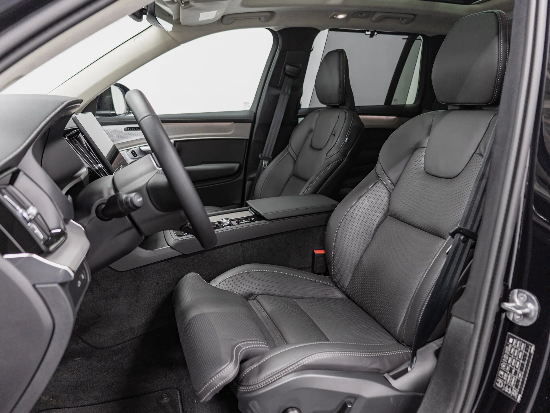 Автомобиль Volvo XC90 T8 2.0hyb AT (455 л.с.) 4WD - 3